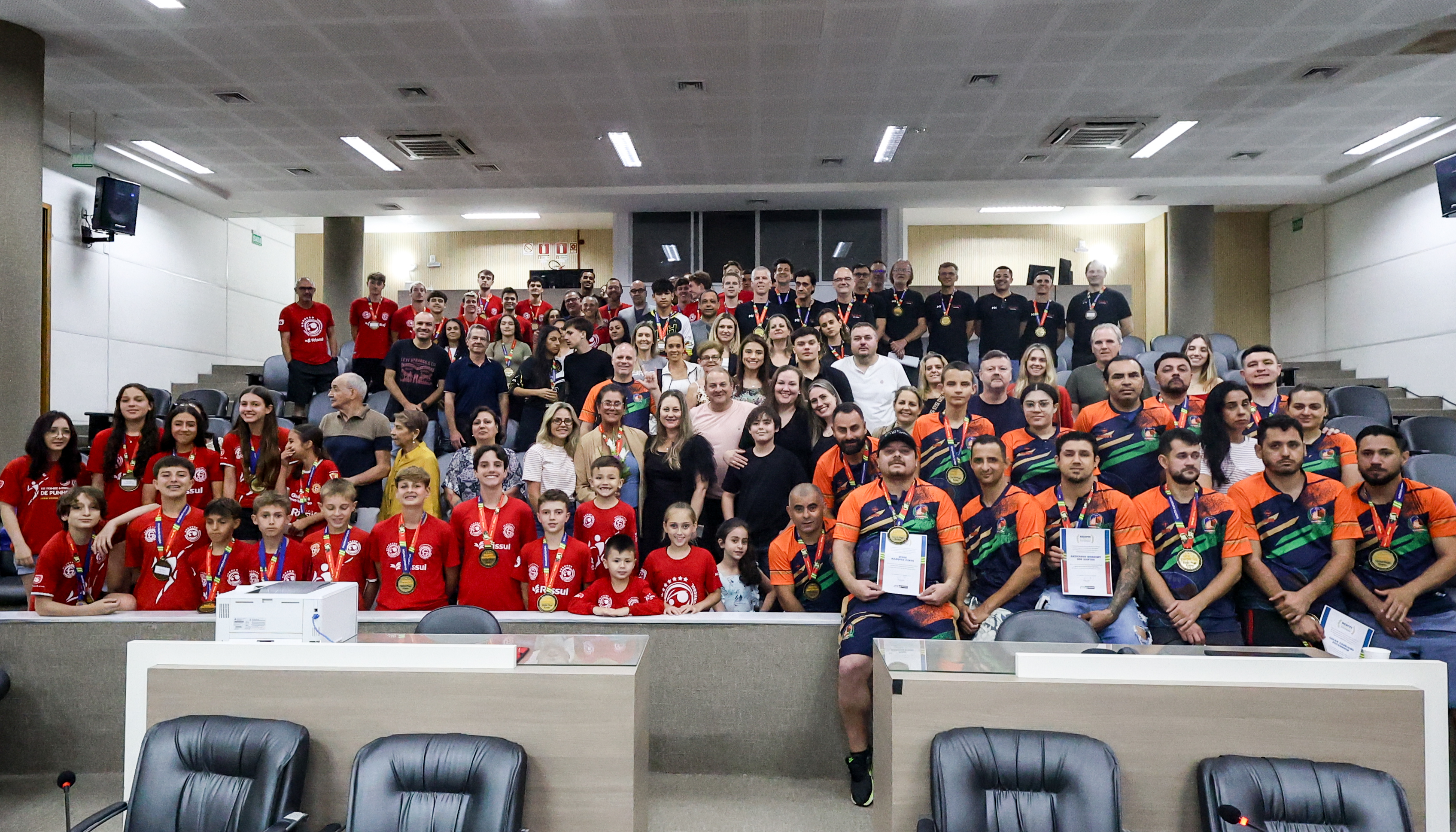 Câmara celebra atletas e entrega Mérito Esportivo Victor Hugo Körbes 2025