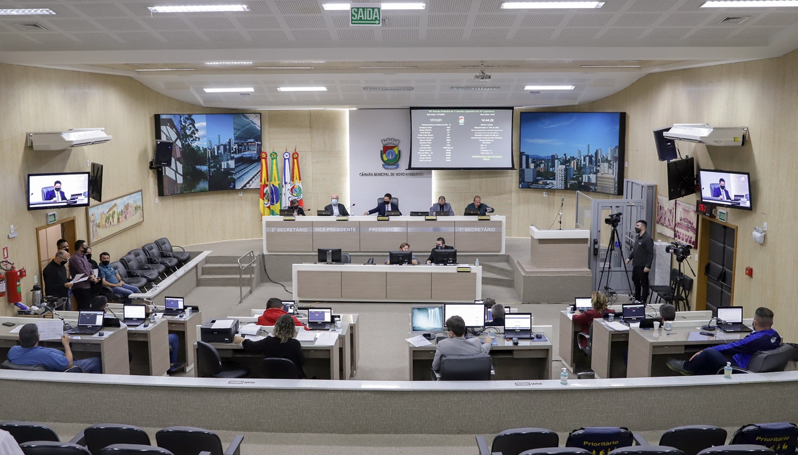 Câmara de Novo Hamburgo aprova investimentos de quase R$ 2 milhões em obras e prestação de serviços