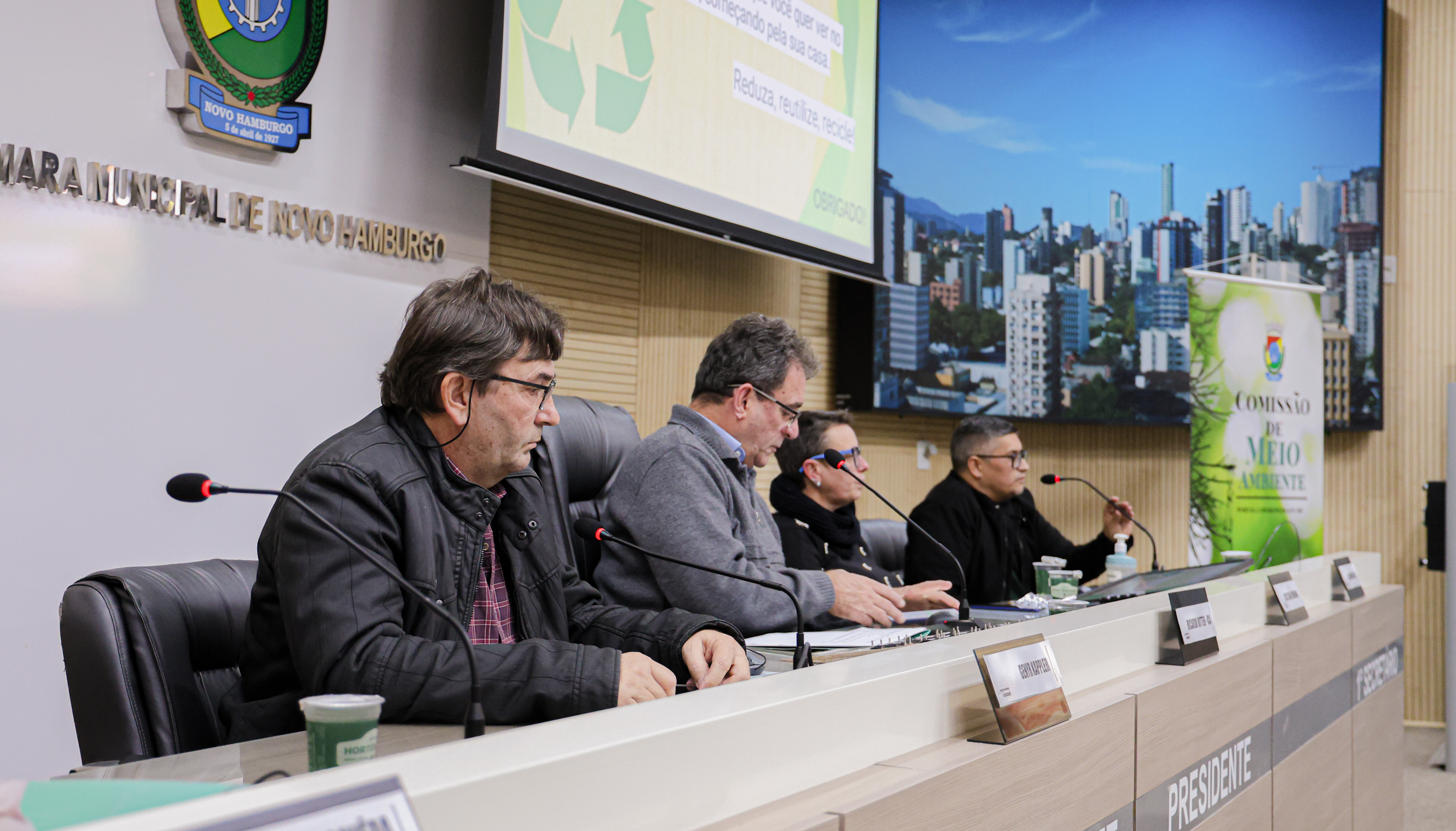 Câmara de Novo Hamburgo promove debate sobre gestão de resíduos sólidos durante Semana do Meio Ambiente