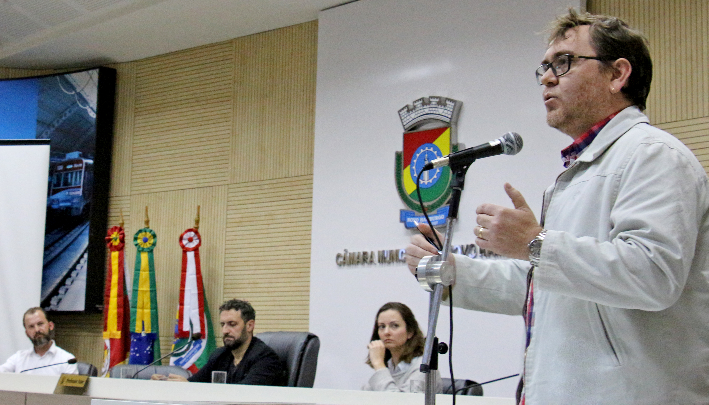 Câmara debate propostas de destinação da Casa Lar da Menina e Semsa