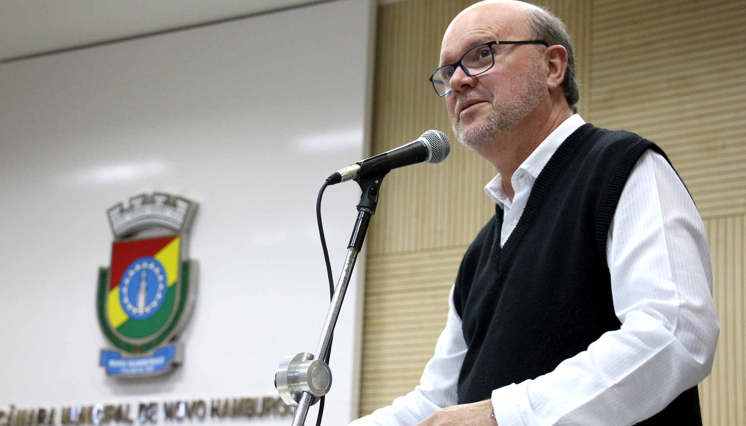 Câmara derruba veto a projeto que permite vacinação domiciliar a pessoas com necessidades especiais