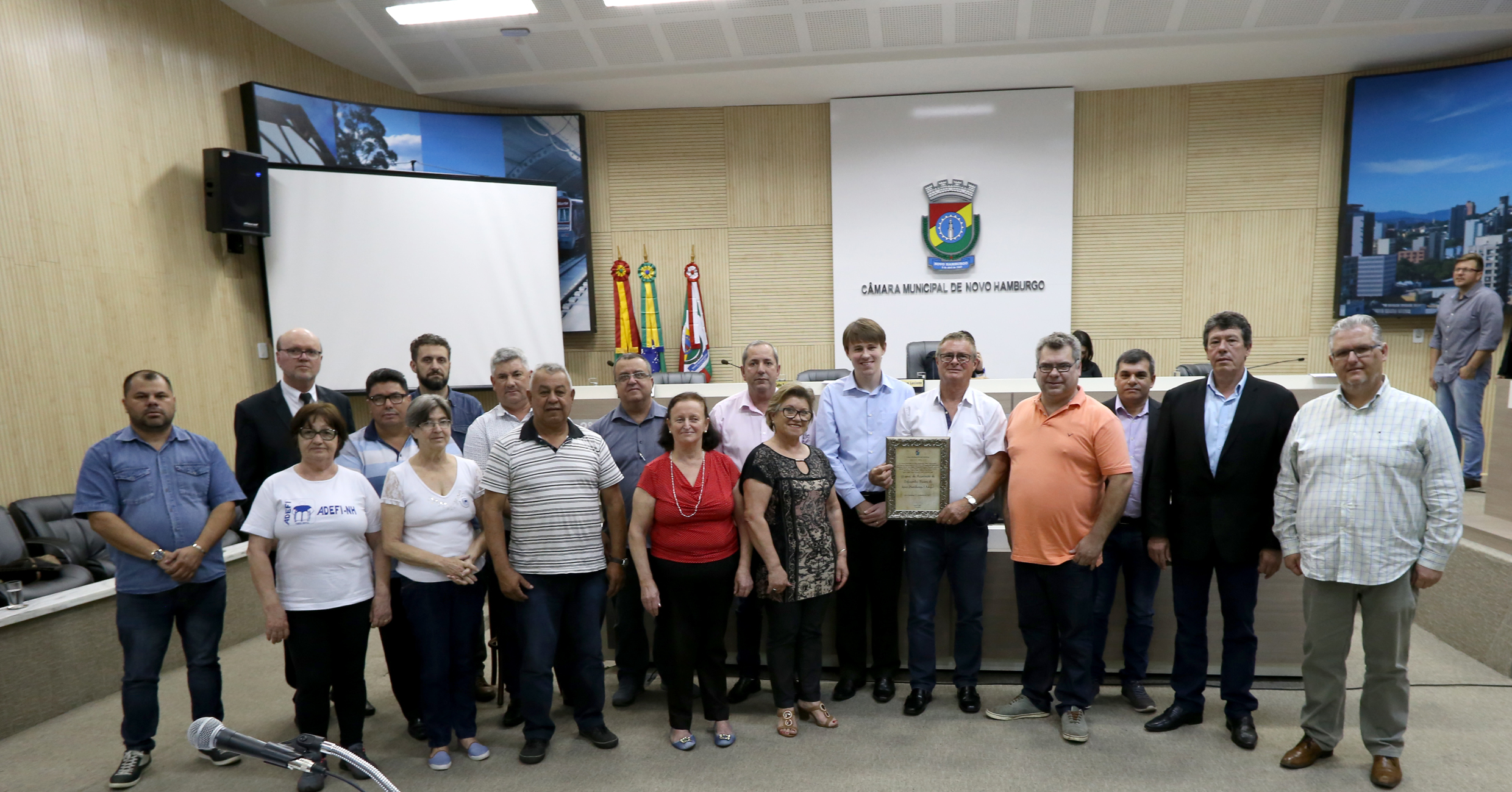 Câmara homenageia Adefi pela passagem de seus 35 anos de fundação