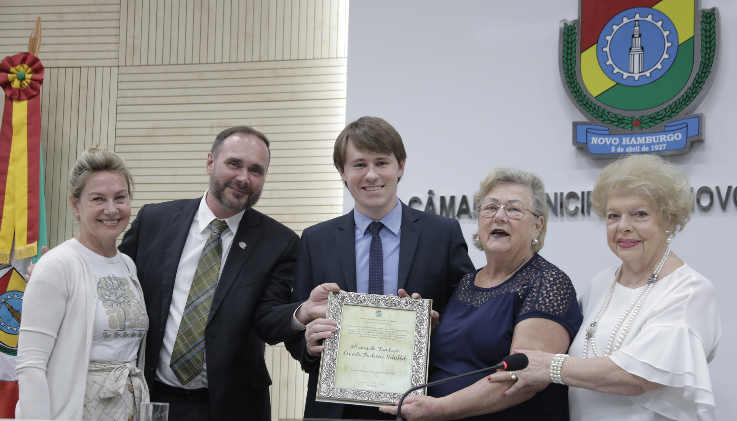 Câmara homenageia os 40 anos da Fundação Scheffel