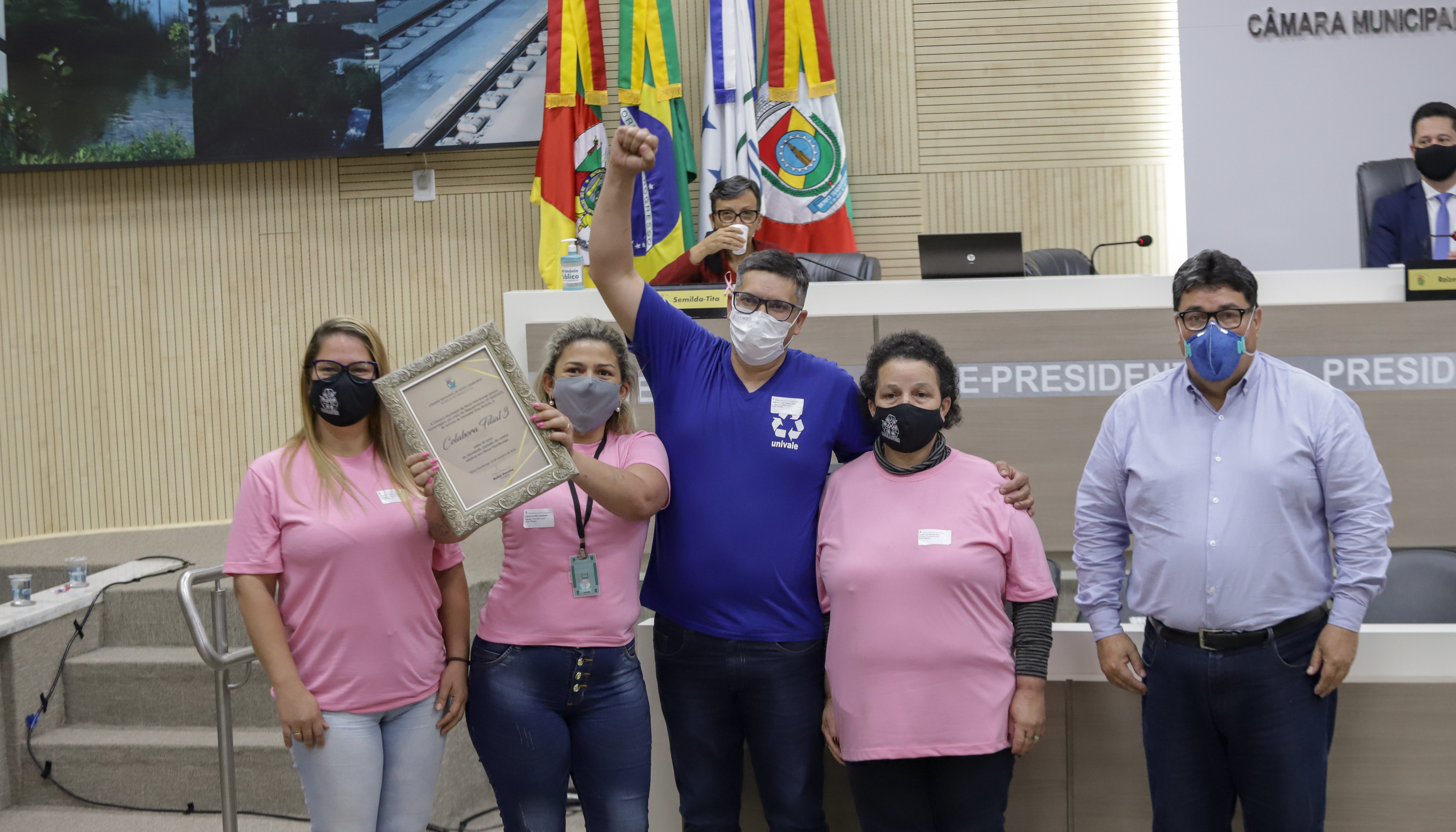 Câmara homenageia os dez anos do início da operação da coleta seletiva na cidade