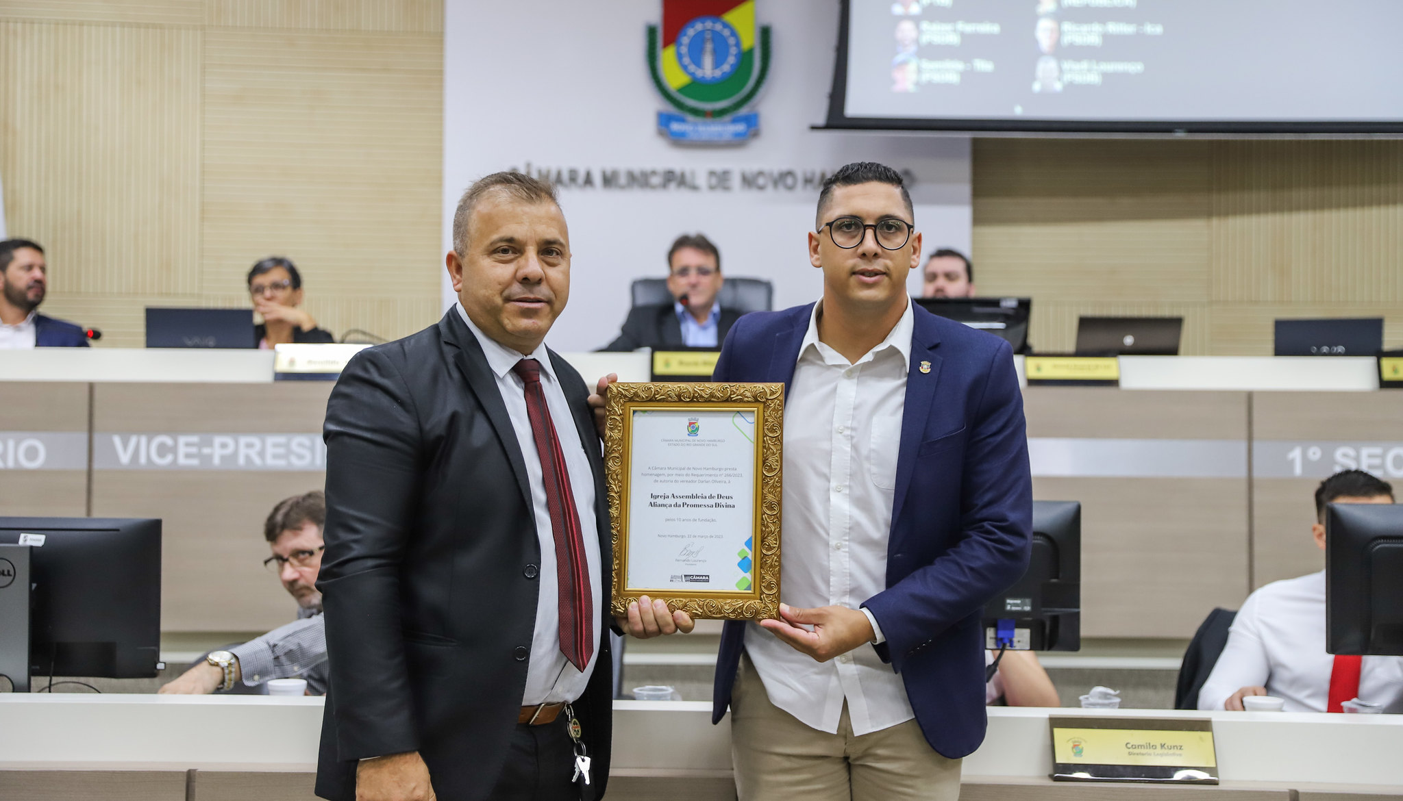 Câmara presta homenagem aos 10 anos da Igreja Assembleia de Deus Aliança da Promessa Divina