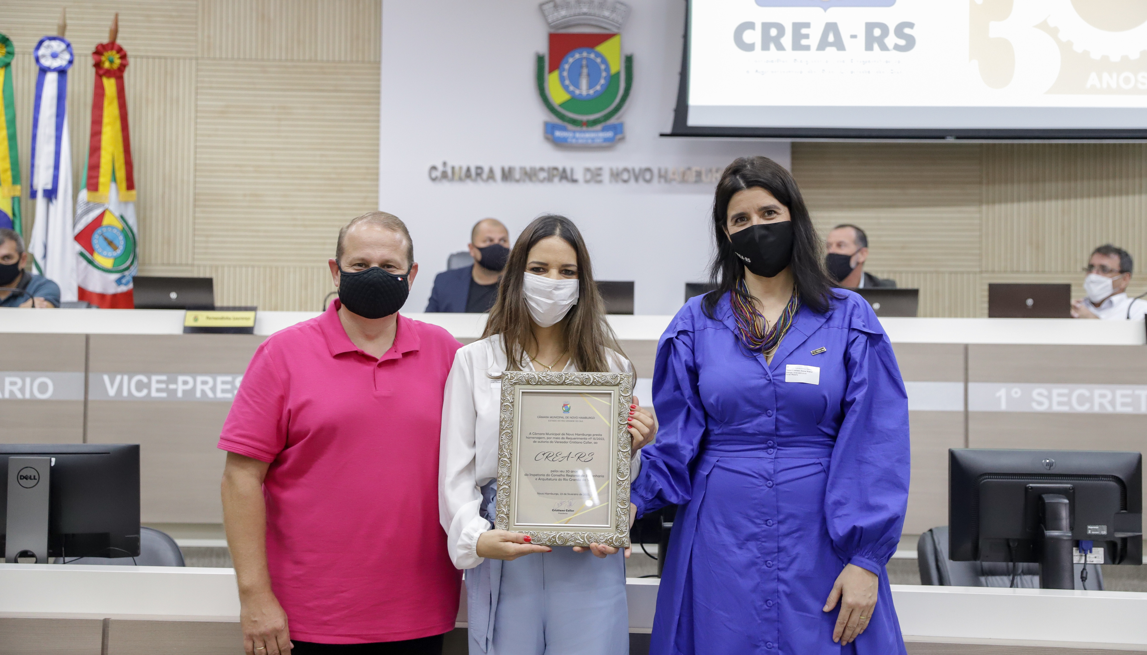 Câmara presta homenagem aos 30 anos da Inspetoria do CREA/RS em Novo Hamburgo