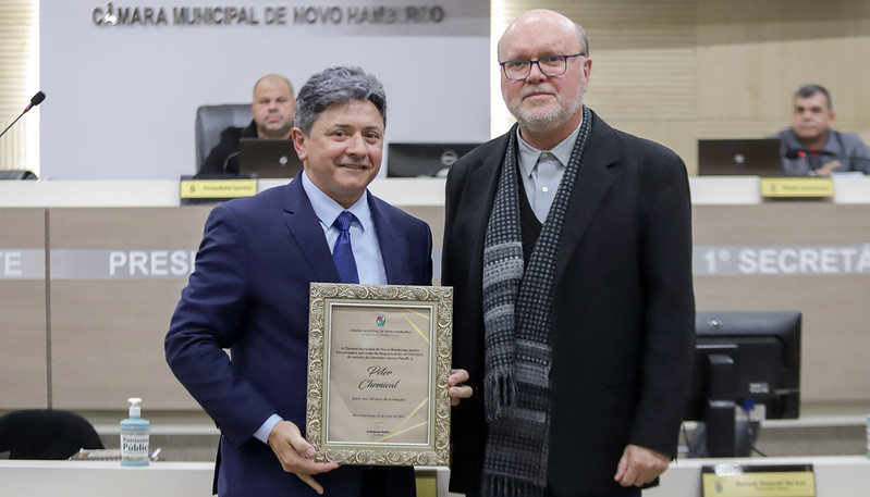 Câmara presta homenagem aos 30 anos da Peter Chemical