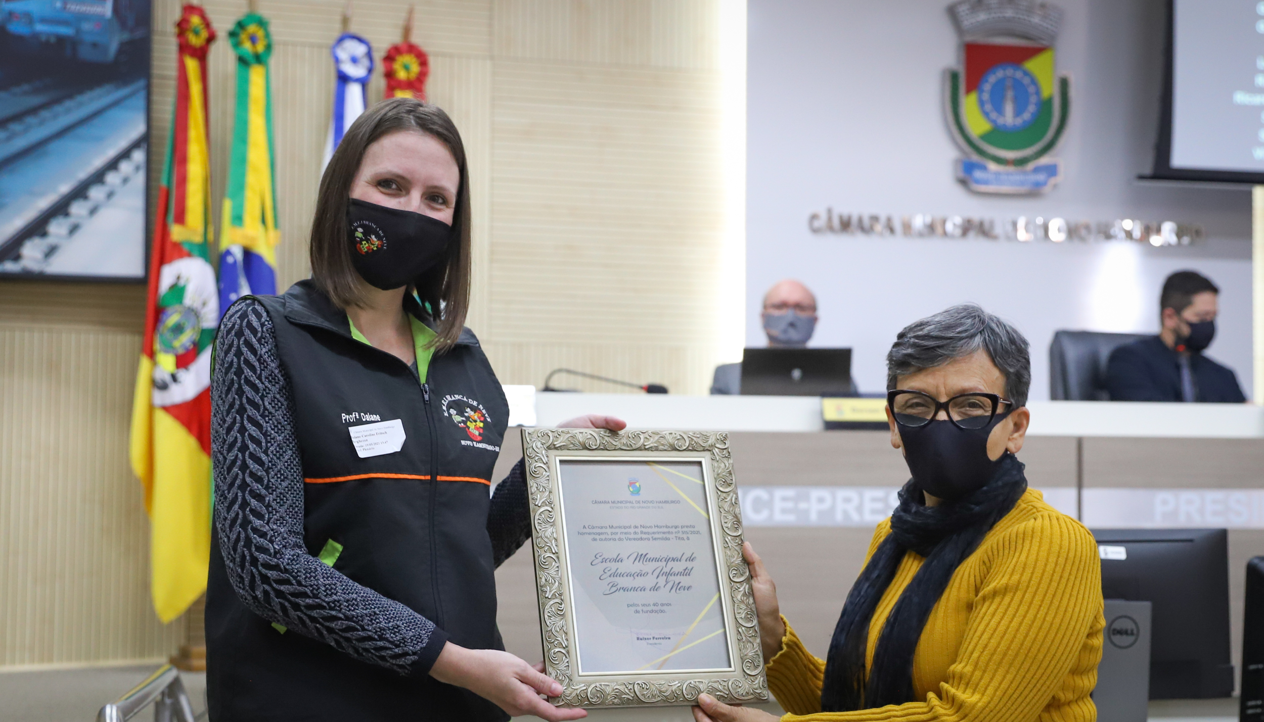 EMEI Branca de Neve recebe homenagem pelos 40 anos de fundação 