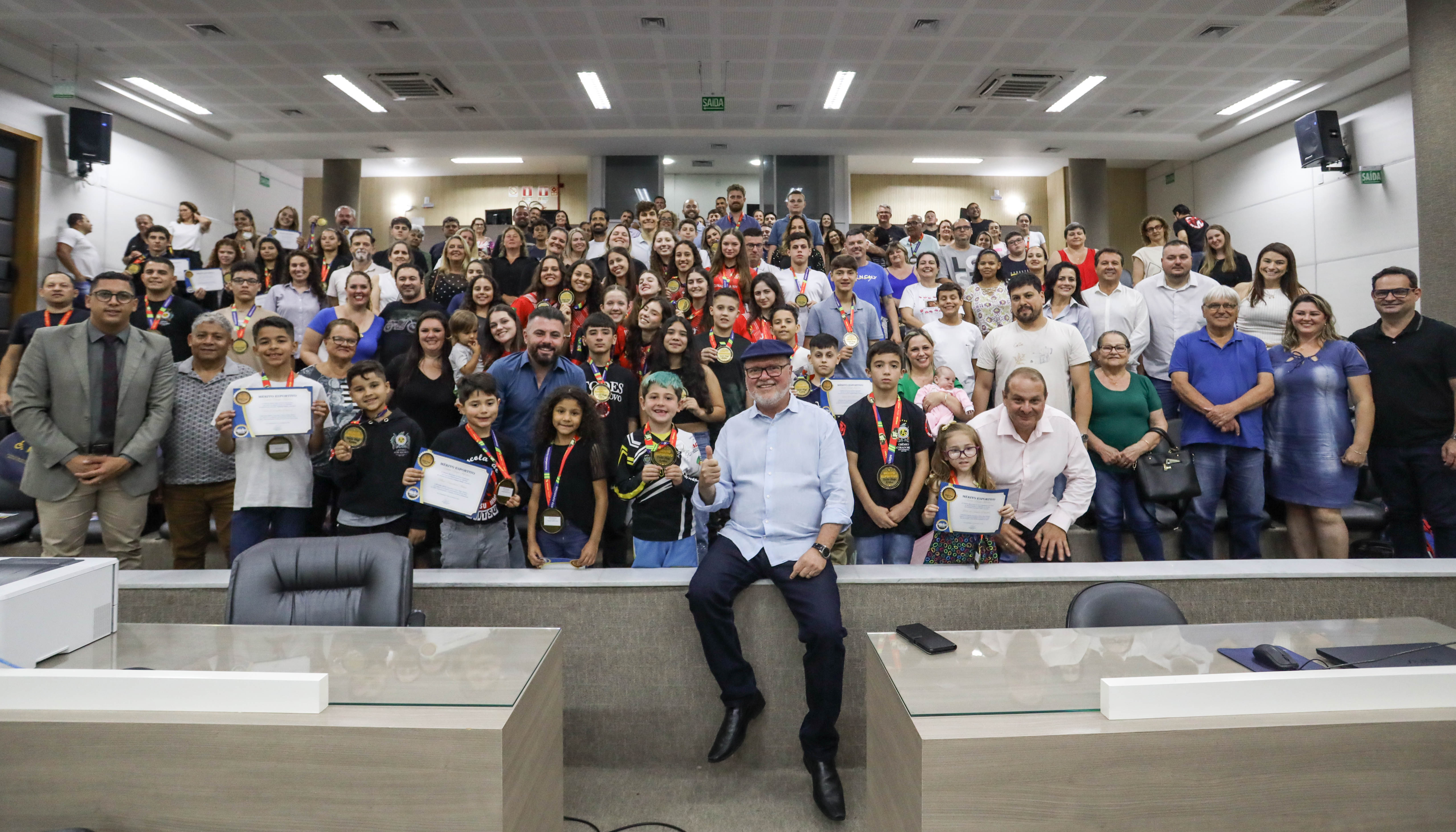 Câmara reconhece conquistas esportivas e concede 135 medalhas Mérito Esportivo Victor Hugo Körbes em 2023