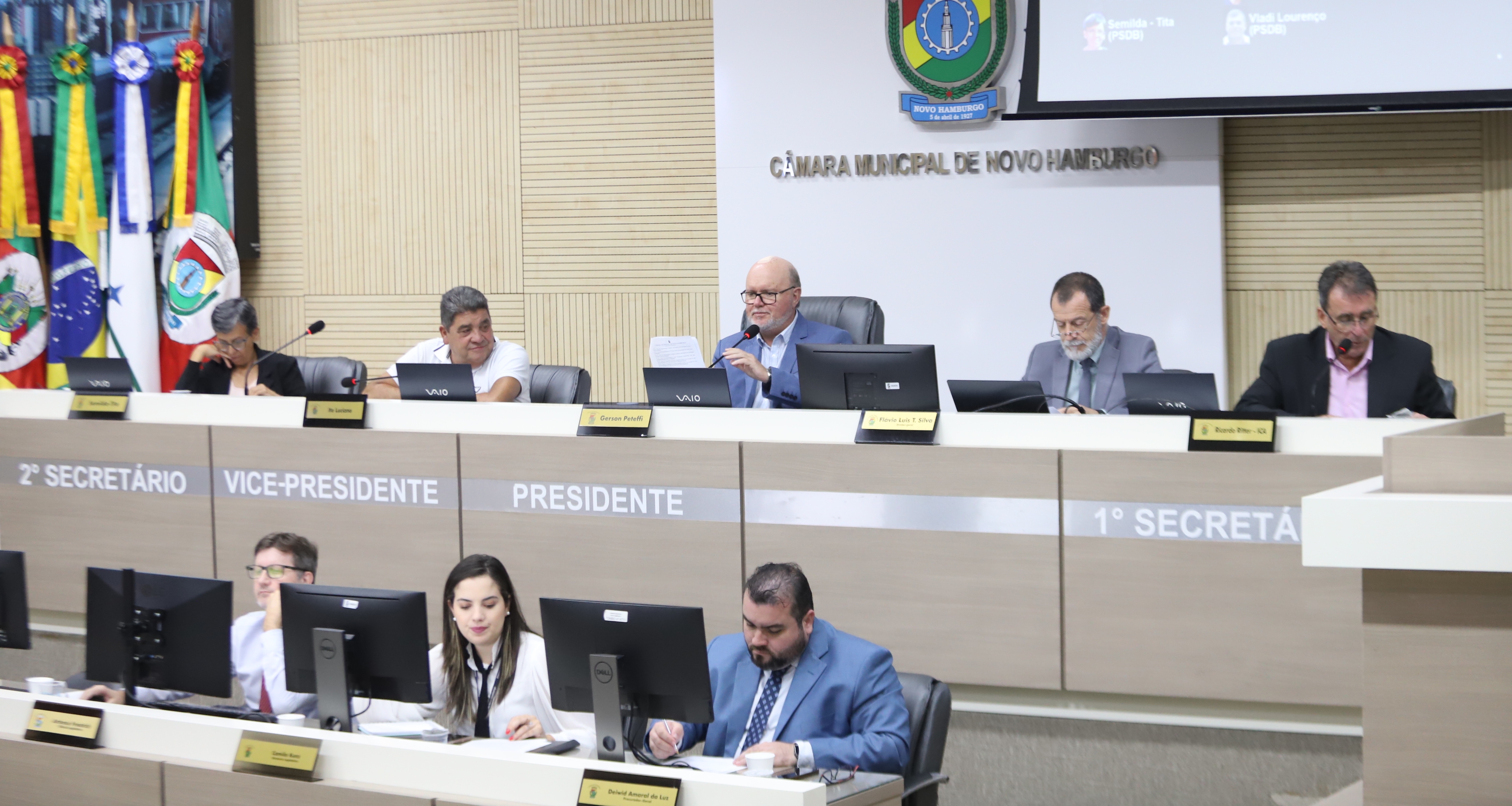 Câmara retoma sessões e dá início ao último ano da legislatura