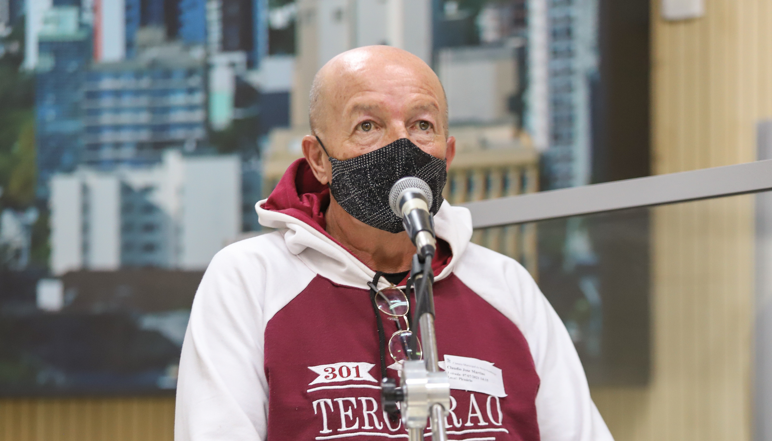 Cidadão usa a tribuna para criticar atual cenário político brasileiro