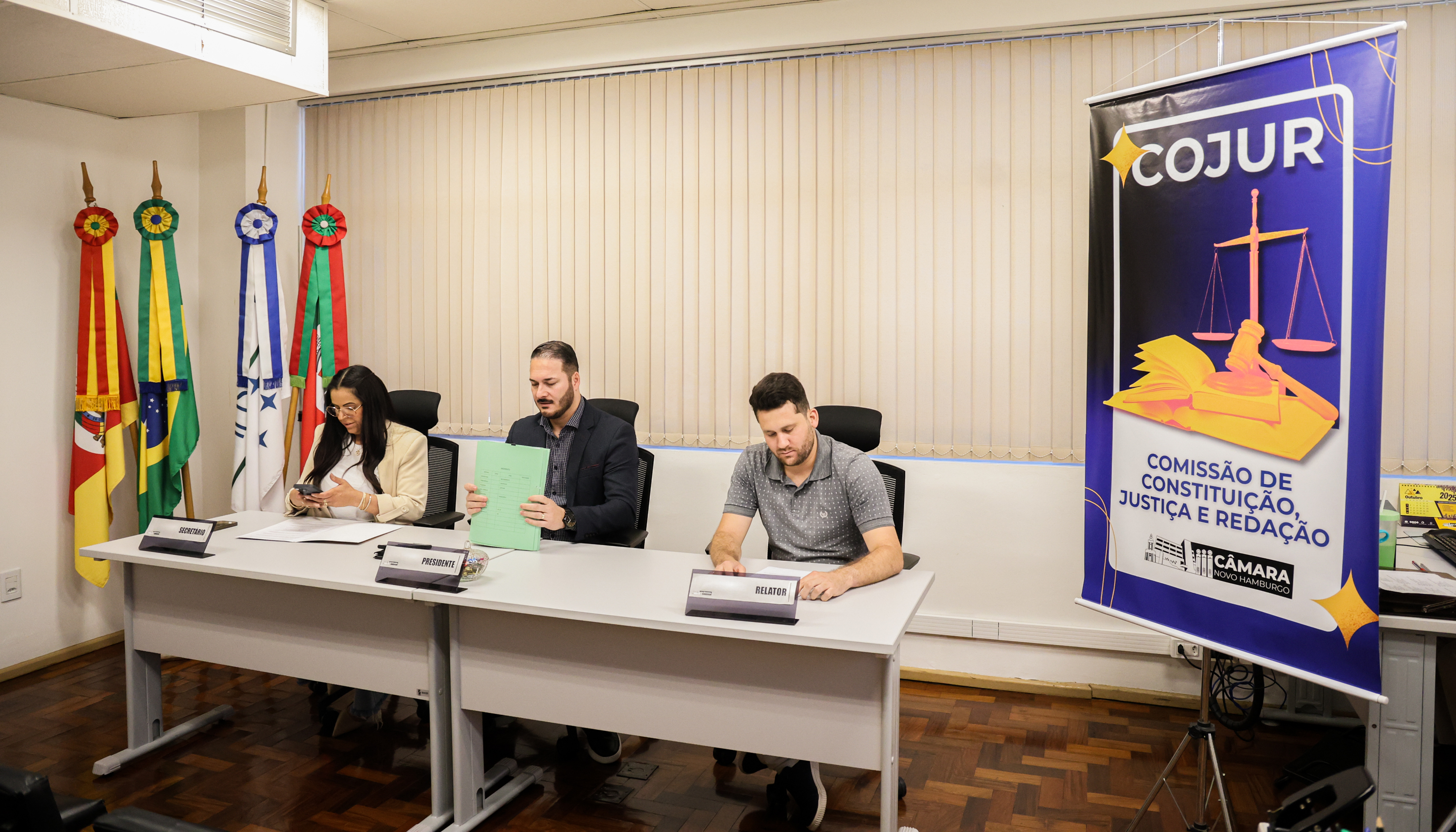 Cojur analisa oito projetos e libera quatro para tramitação em outros colegiados