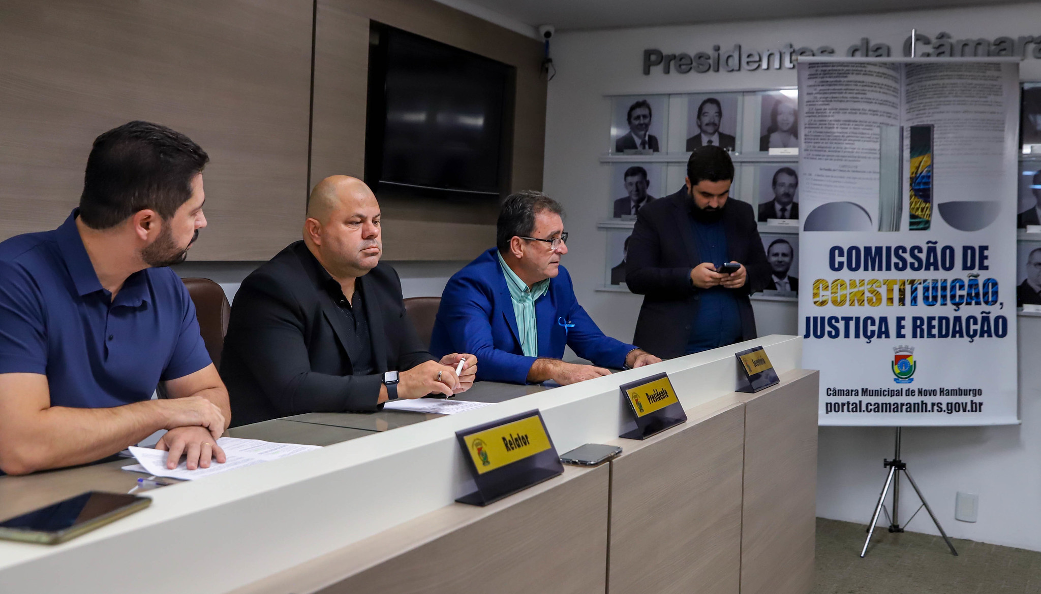 Cojur aprova projeto que autoriza contratação temporária de professores