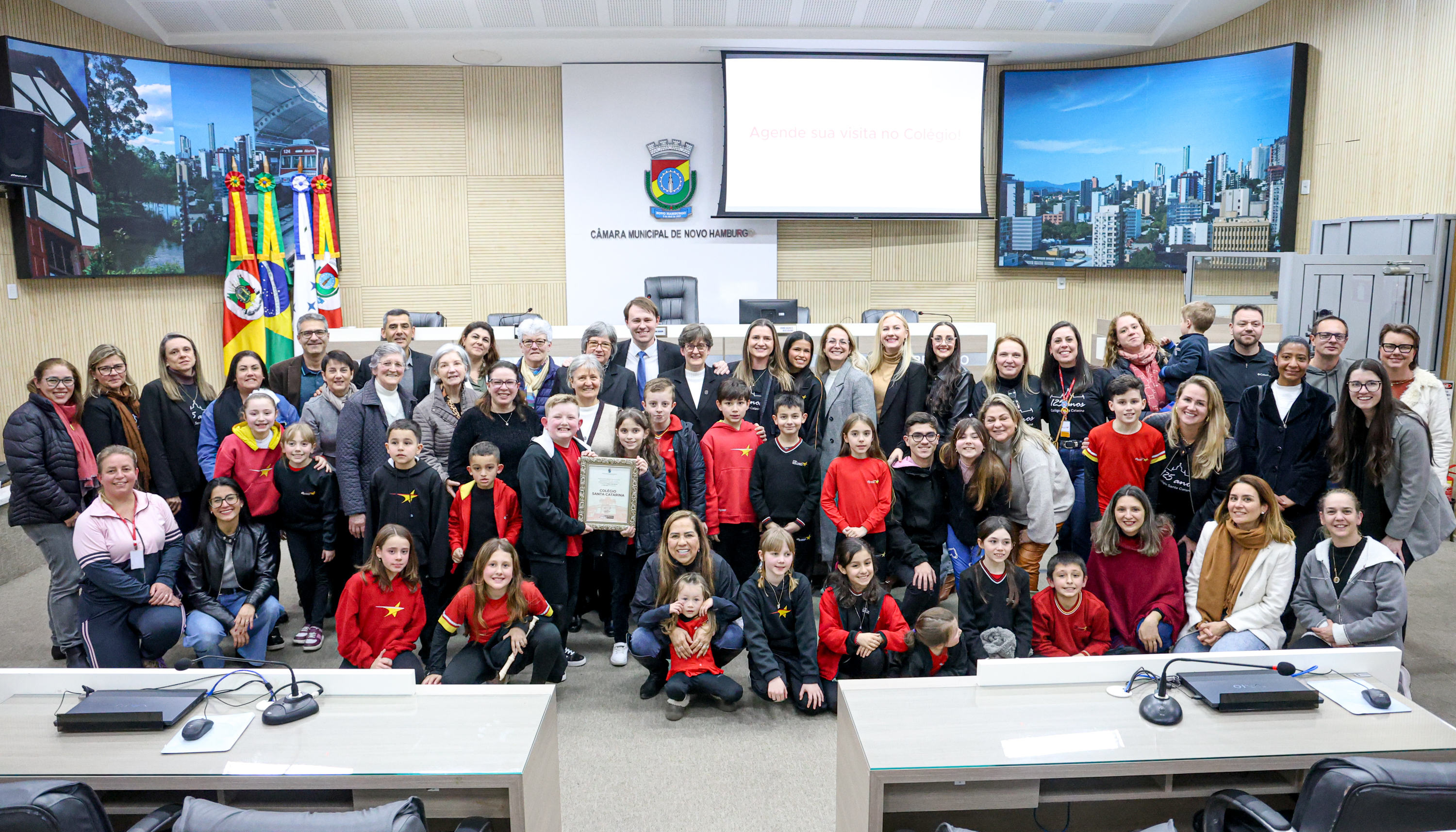 Colégio Santa Catarina celebra trajetória de 125 anos em sessão solene na Câmara de Novo Hamburgo