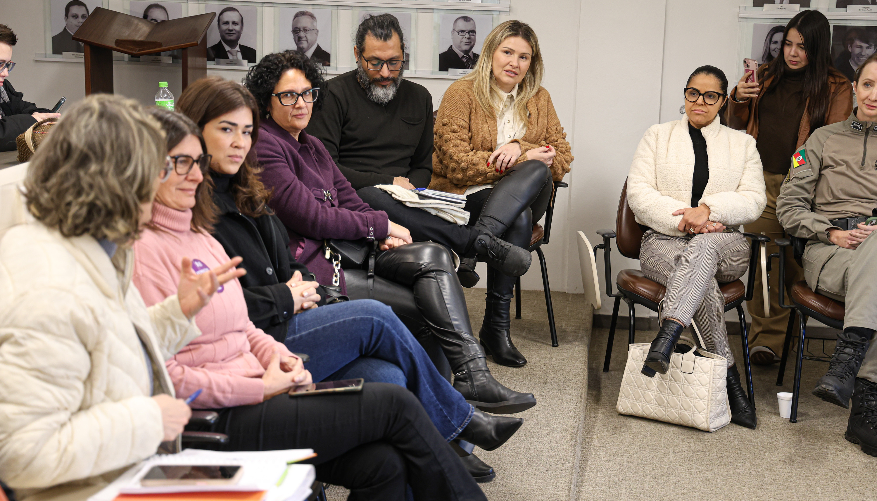 Com ampla participação, Rede Lilás reforça ações de proteção às mulheres