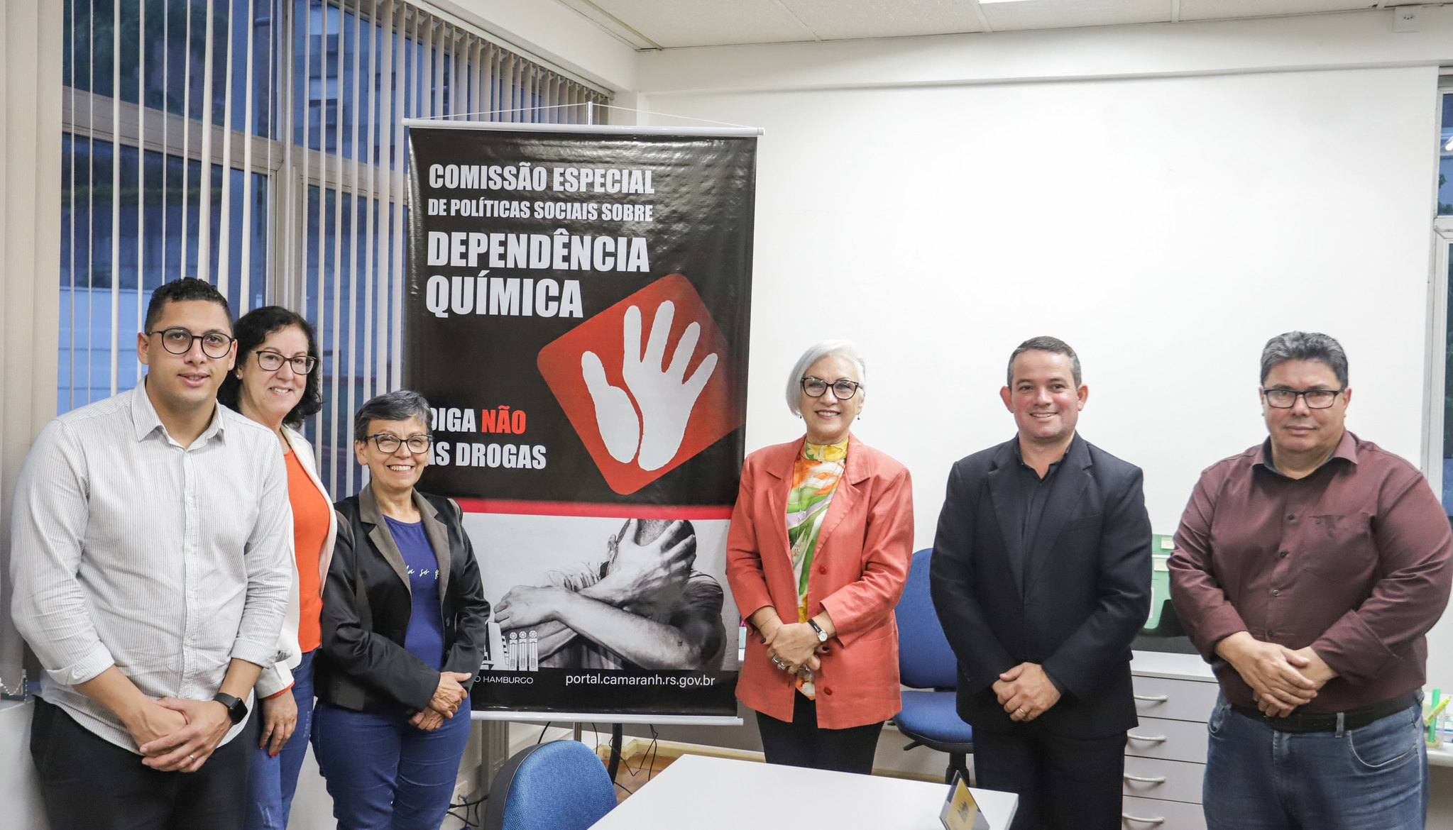 Comen propõe parceria para realização de seminário à comissão especial sobre dependência química