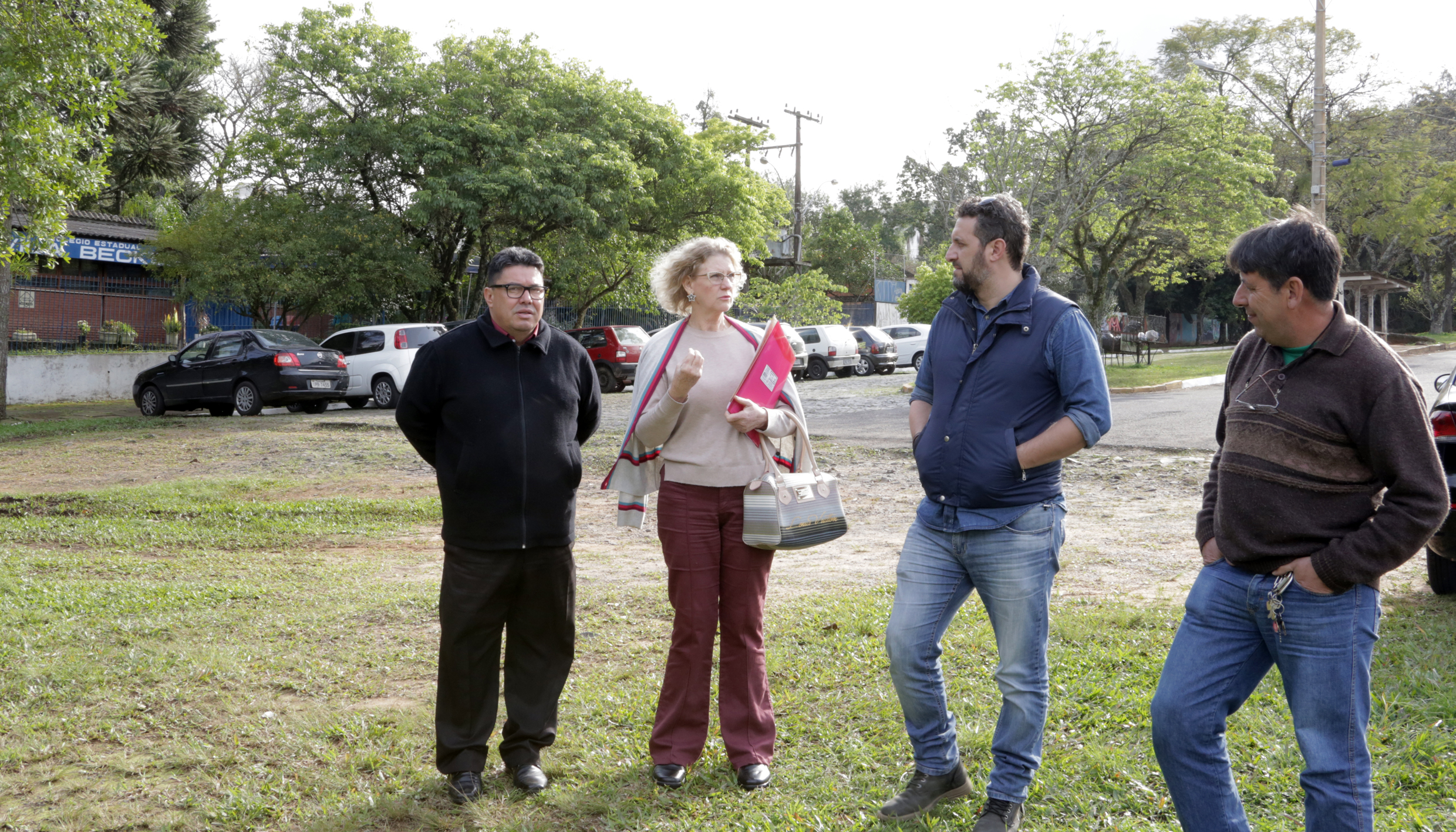 Comissão acompanha impasse de terreno onde pode ser construído espaço para pessoas com síndrome de Down