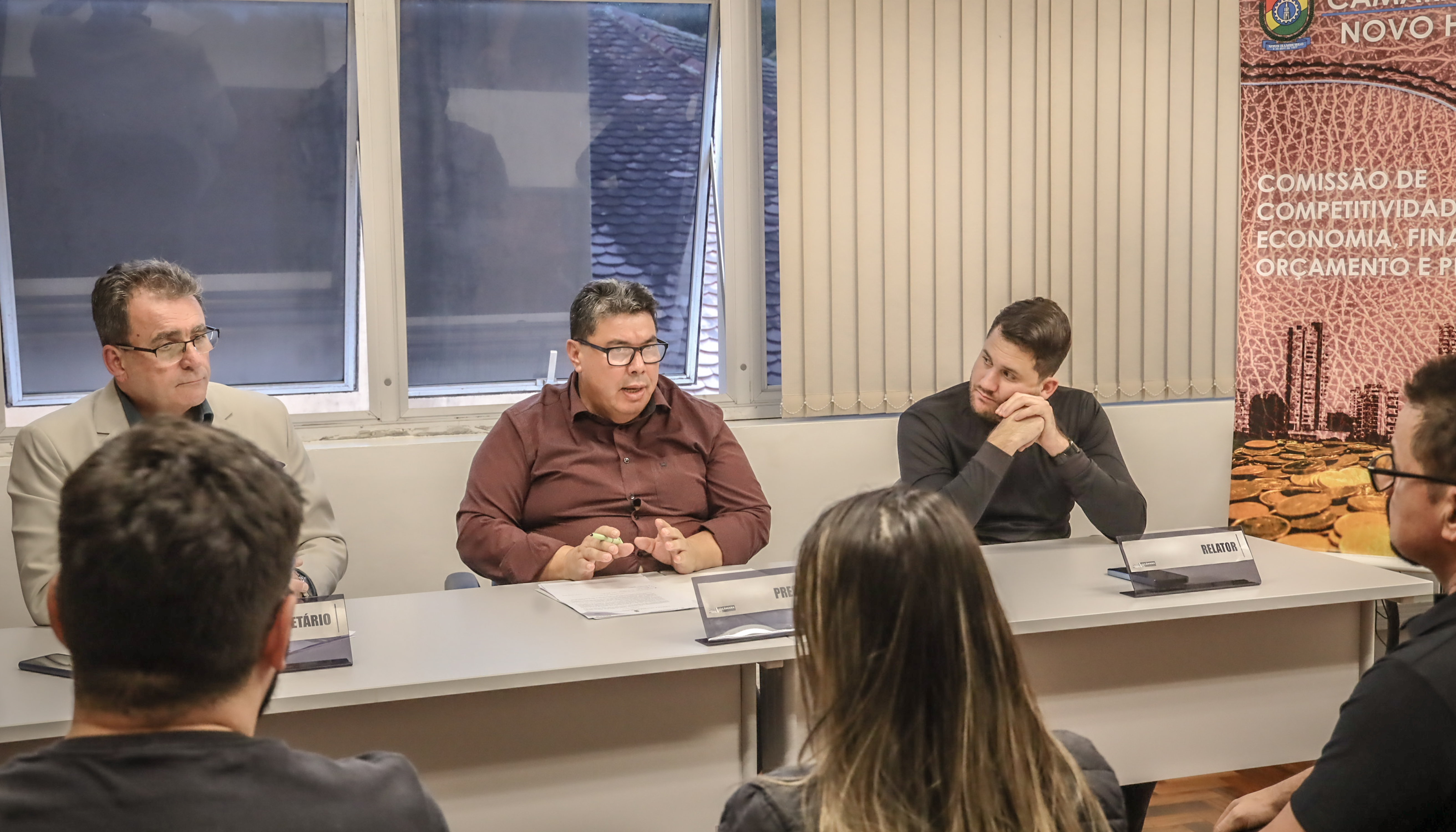 Comissão busca alternativas para reaquecimento do comércio no bairro Rio Branco