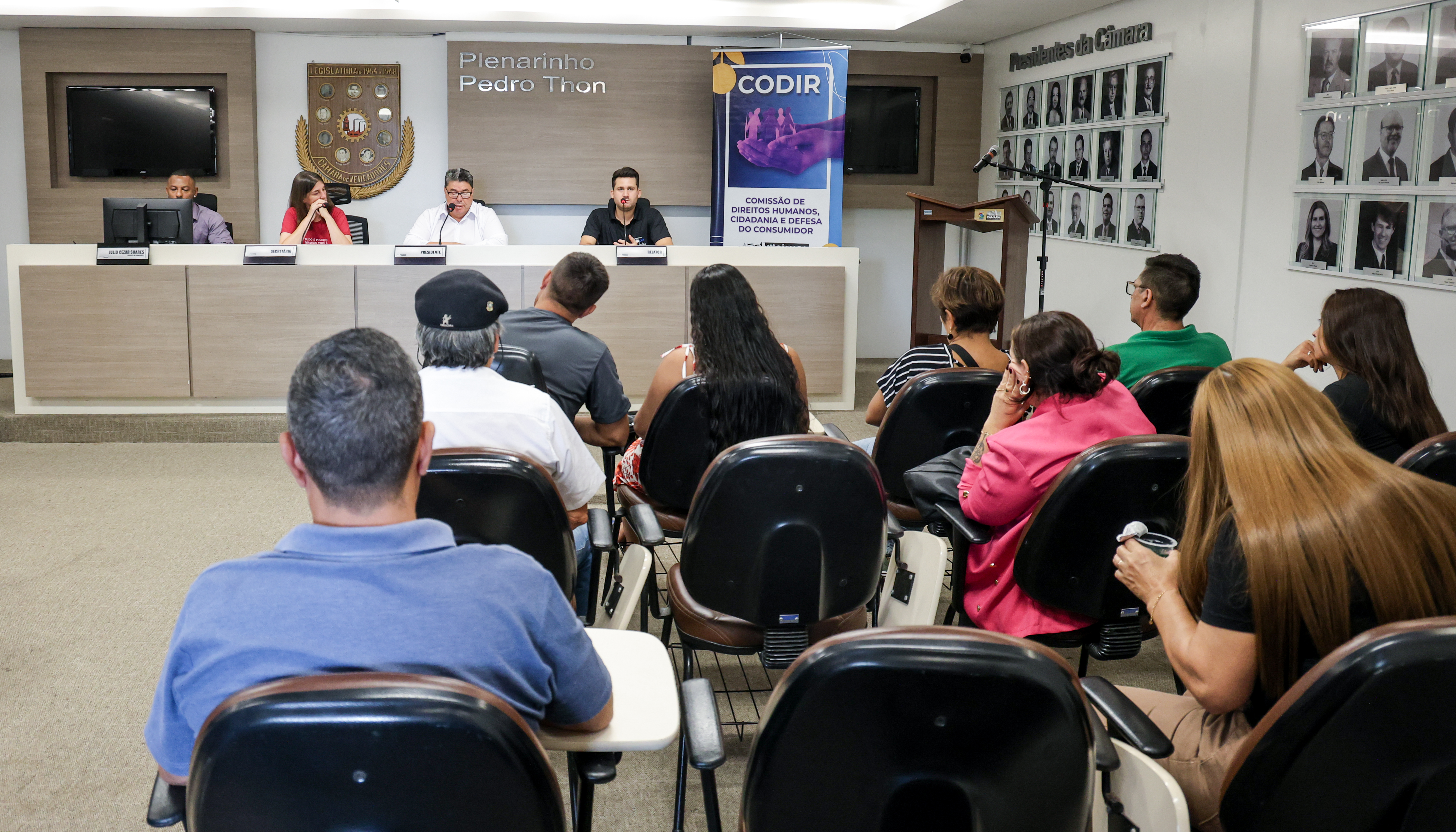 Comissão busca apoio da Defensoria Pública para moradias a famílias da rua Eldorado