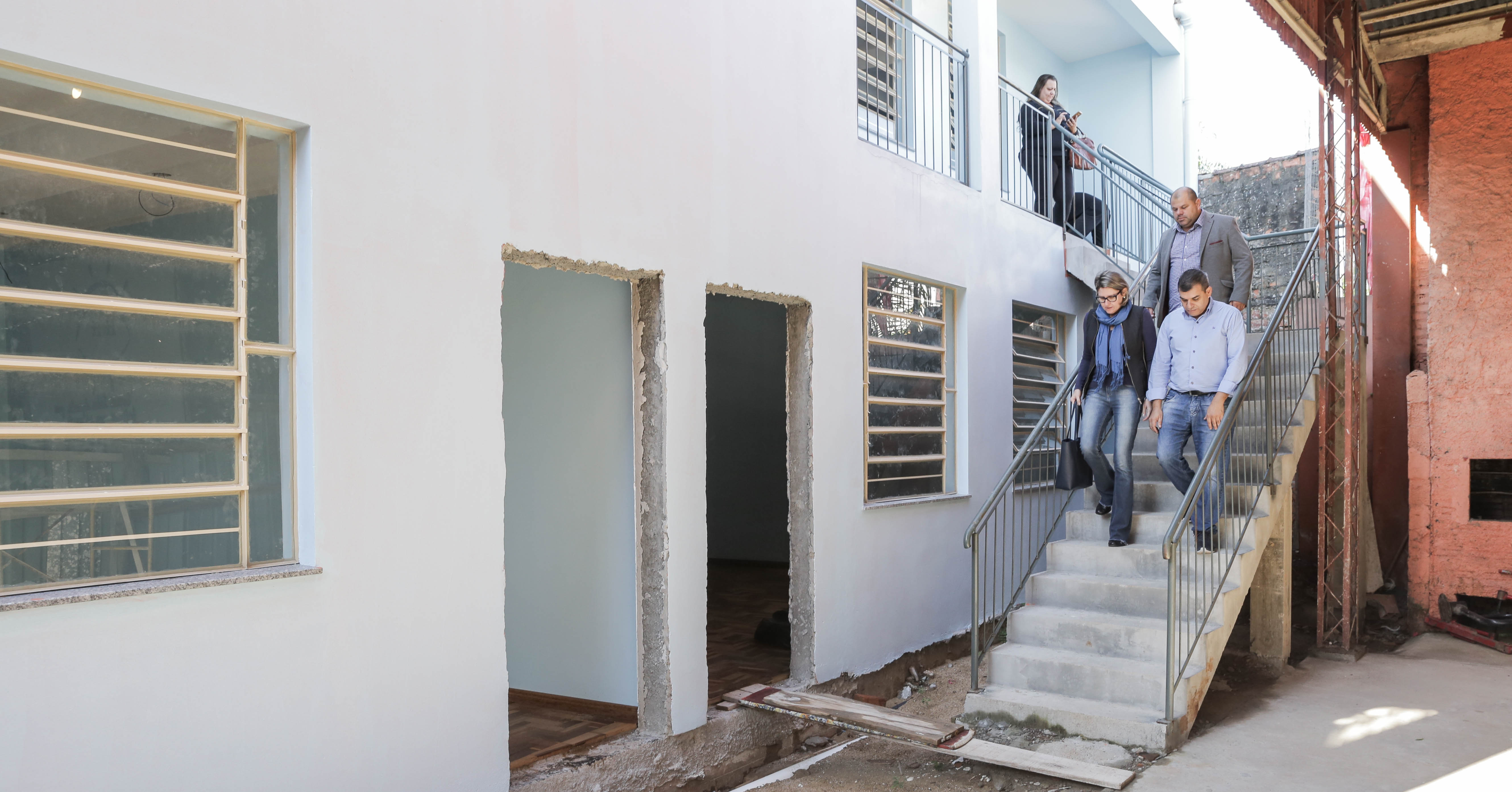 Comissão busca celeridade na retomada das obras na EMEF Samuel Dietschi