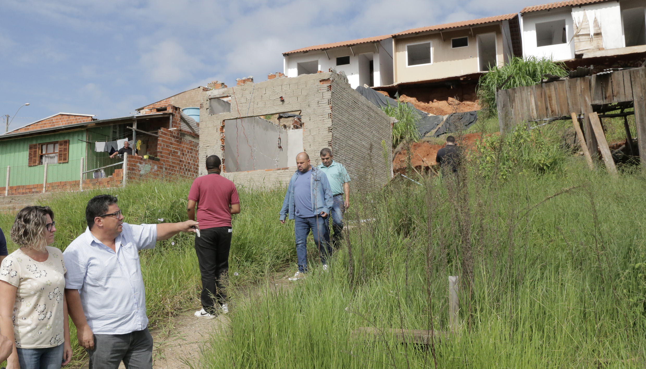  Comissão de Obras fiscaliza problemas no Residencial Novo Hamburgo