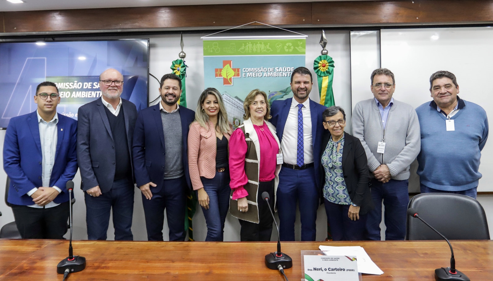 Comissão especial discute fila de espera por cirurgias com Comissão de Saúde da Assembleia