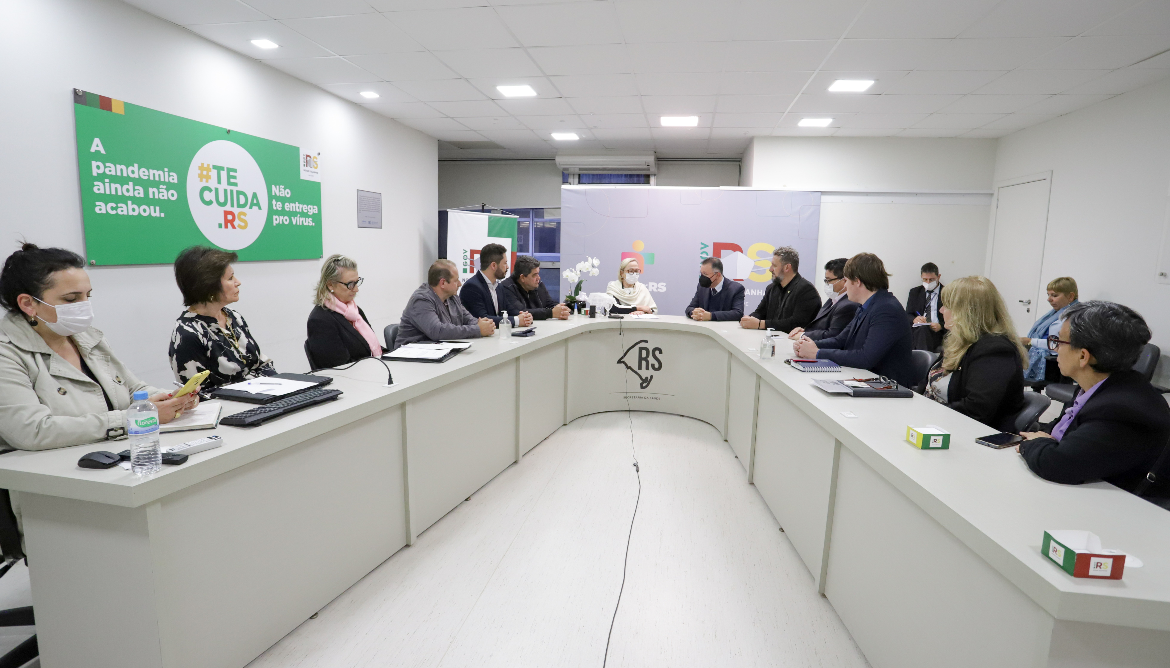 Comissão especial retoma tratativas sobre a oncologia em reunião com a secretária estadual da Saúde