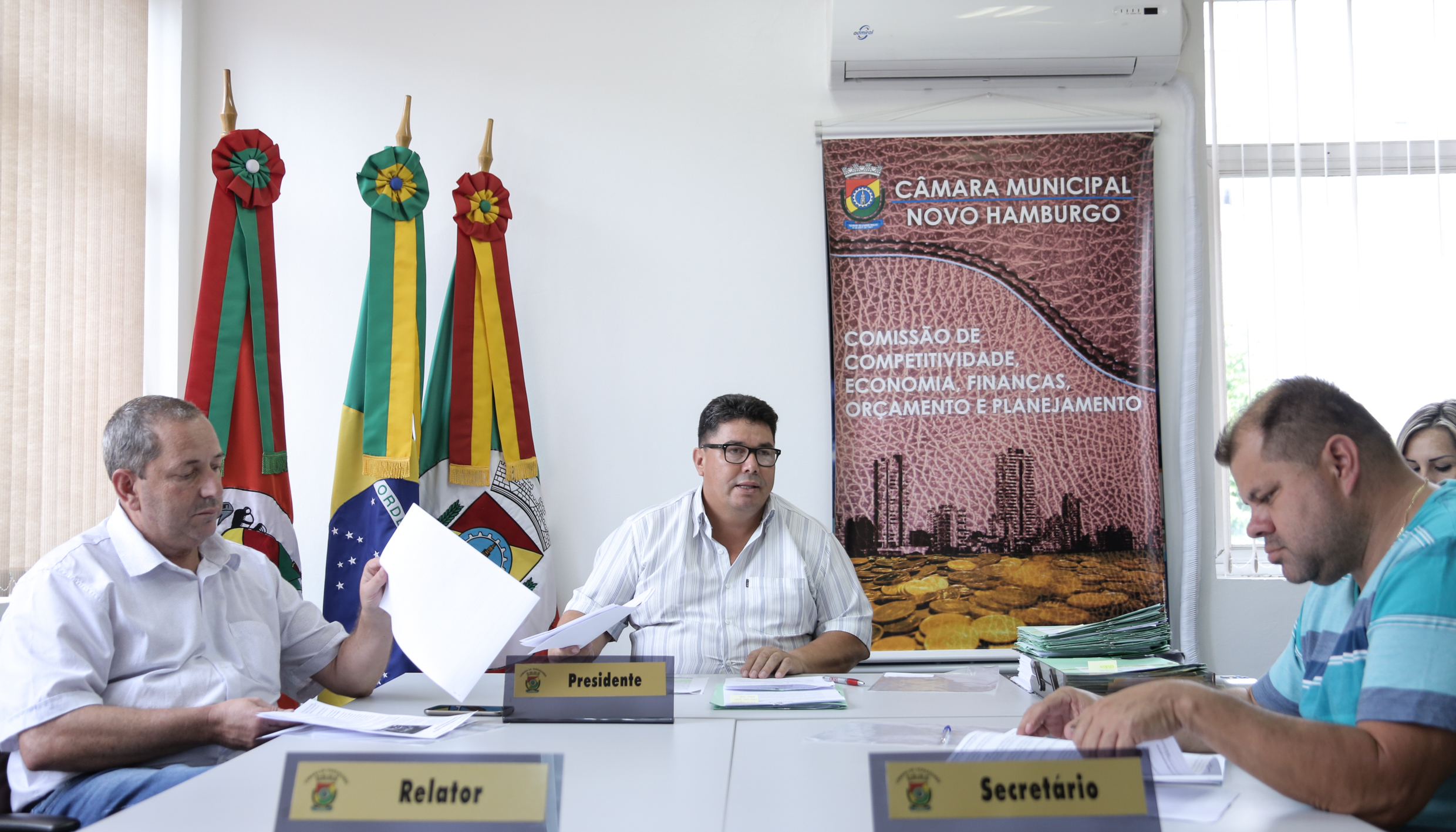 Comissão notifica Executivo para que convoque audiência pública sobre transportes por aplicativo