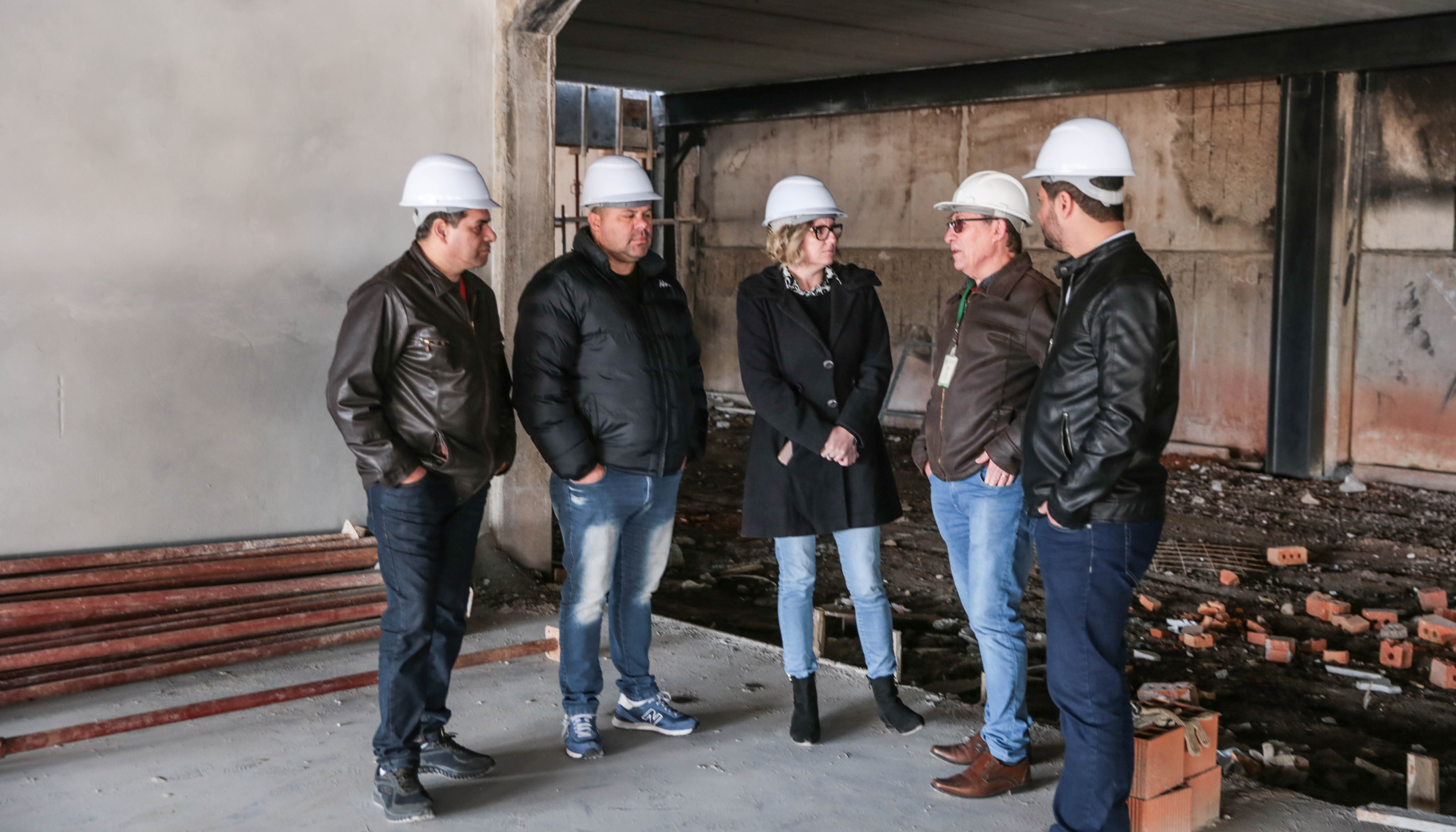 Comissão vistoria obras do Centro de Inovação Tecnológica