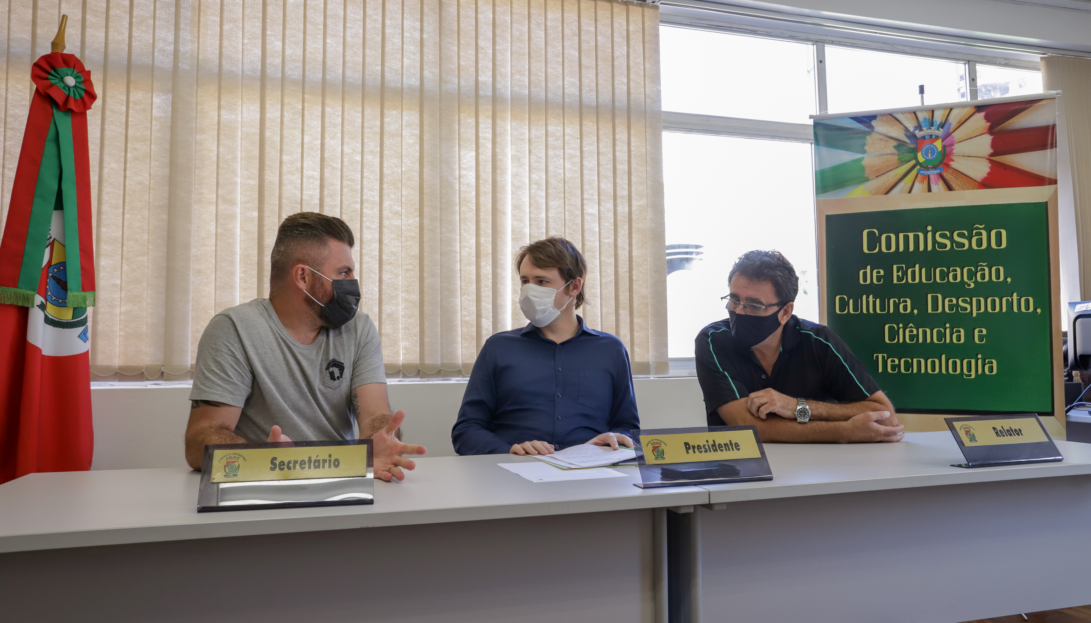 Comissões aprovam projeto de lei que revisa normas para instalação de antenas de radiocomunicação 