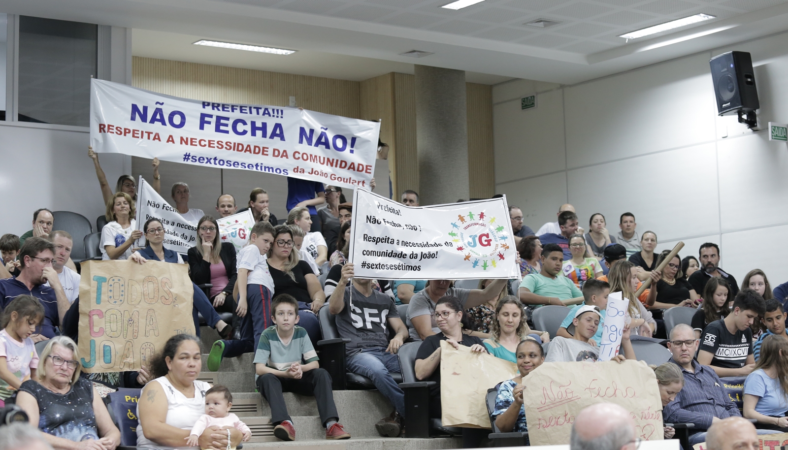 Comunidade escolar questiona fechamento de turmas na EMEF João Goulart