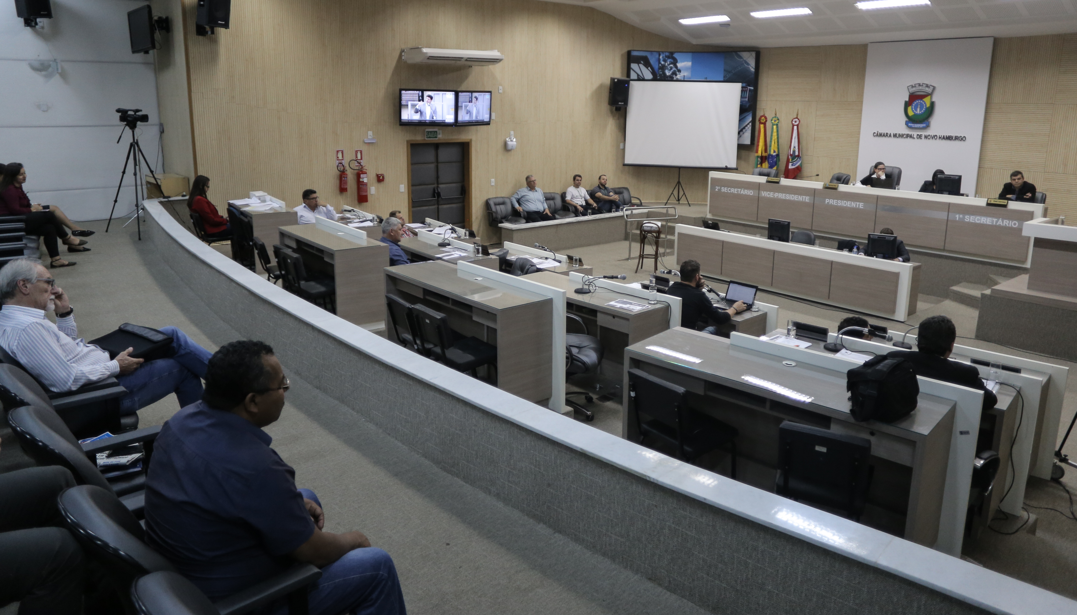 Correção em texto de lei permitirá concessão de recursos do PNAE a quatro instituições de ensino