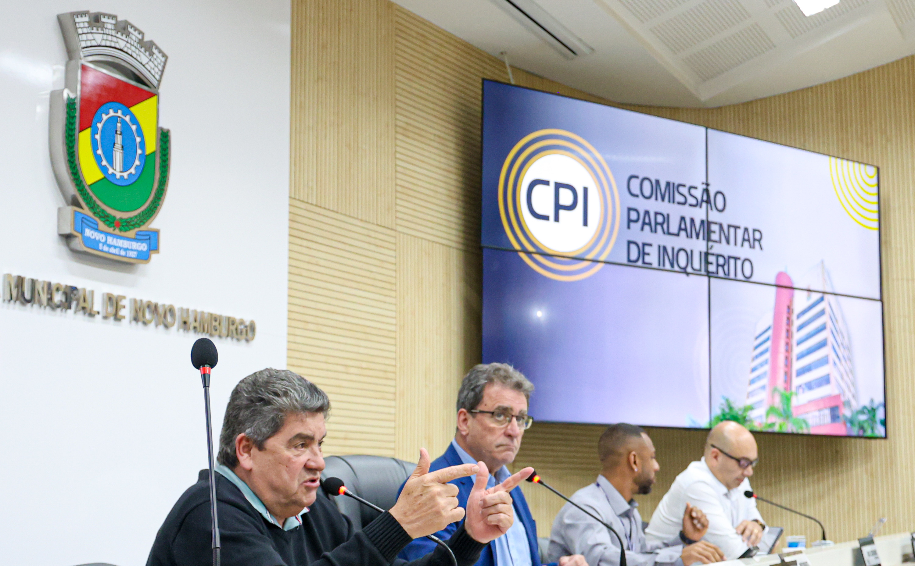 CPI conclui pela ausência de duplicidade remuneratória e recomenda revisão de regras e procedimentos para servidores cedidos