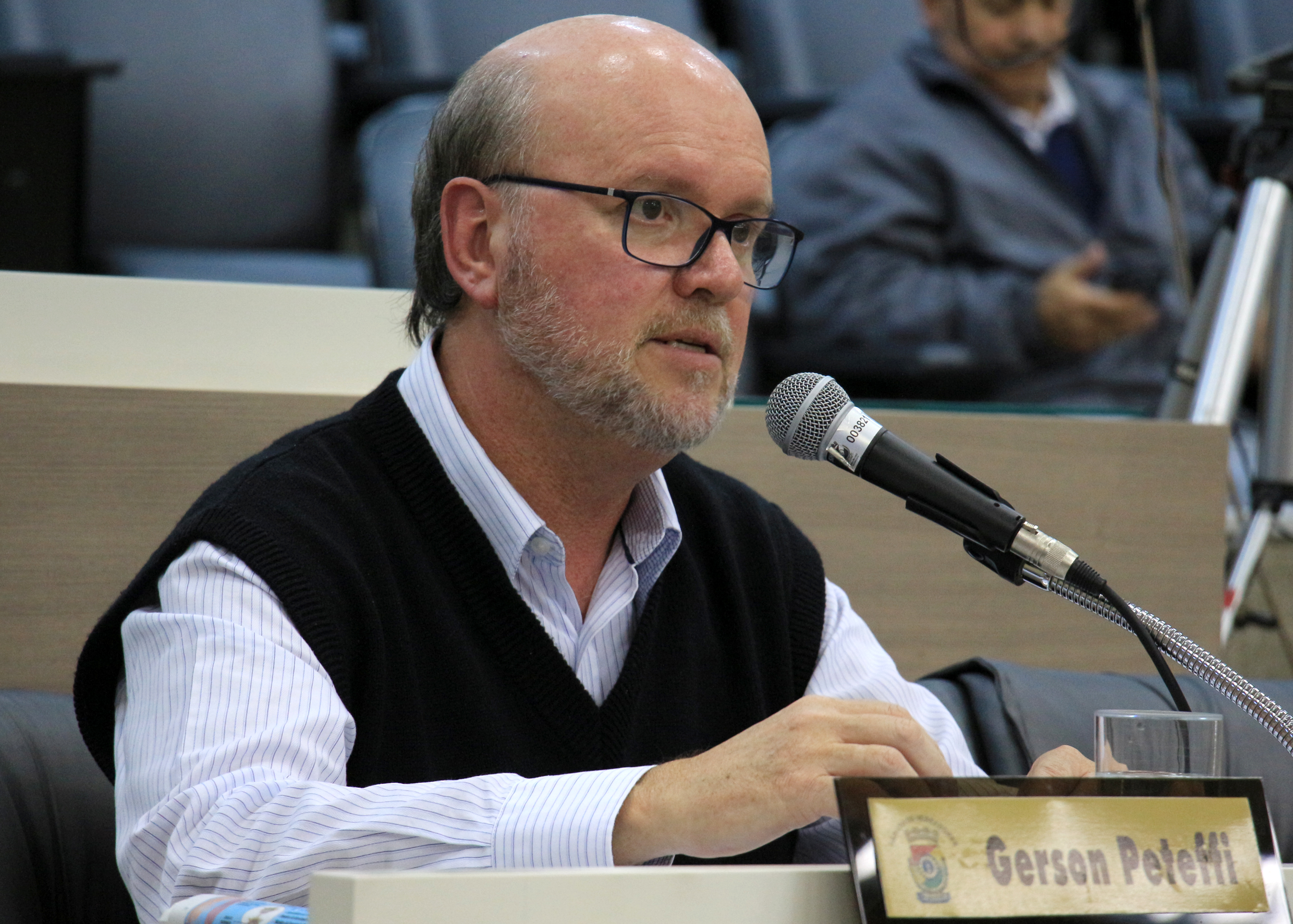 Vereadores aprovam serviço de vacinação domiciliar a pessoas com necessidades especiais