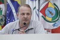 Cristiano Coller é eleito primeiro-secretário por unanimidade