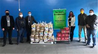 Doação de quase uma tonelada em cestas básicas é feita ao Banco de Alimentos 
