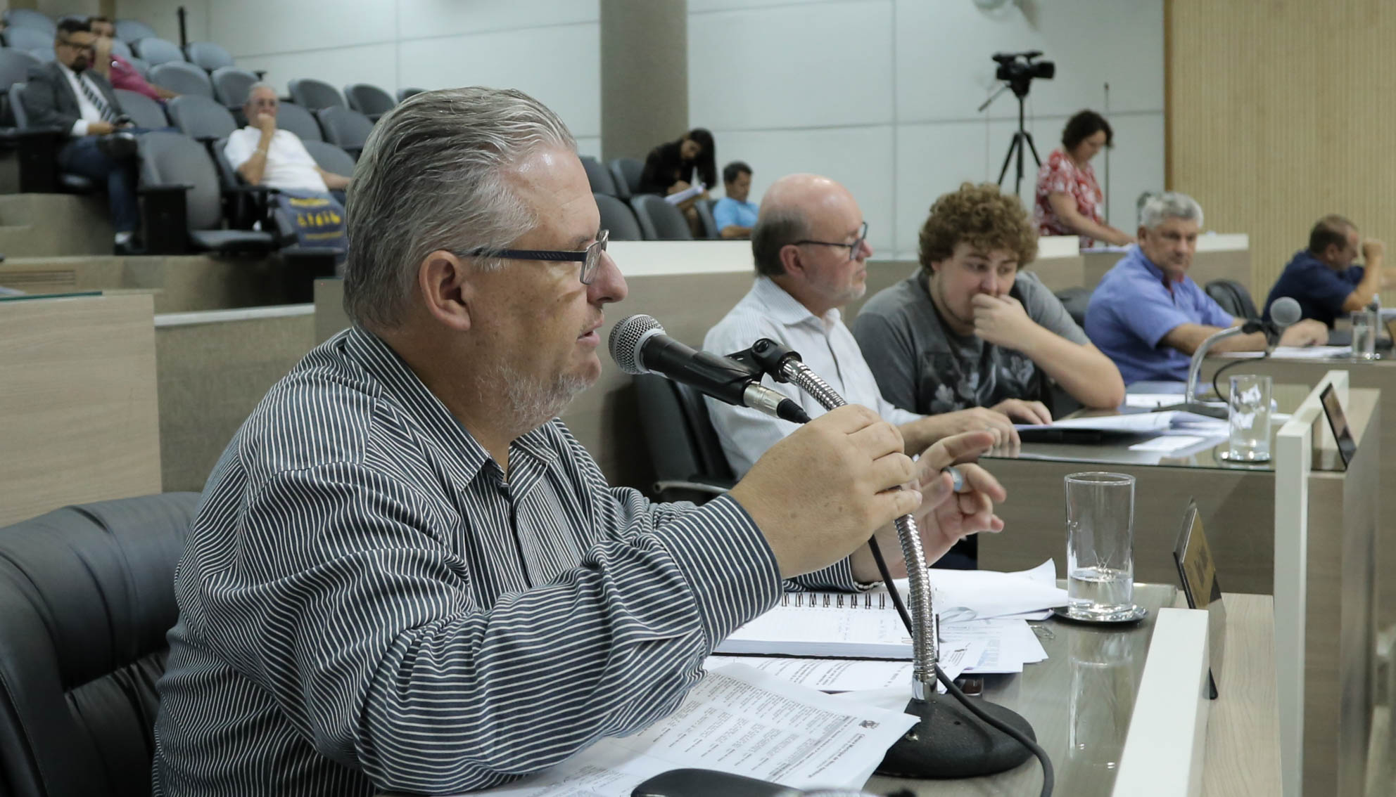 Em vista projeto que cria cargos em comissão e funções gratificadas na FSNH