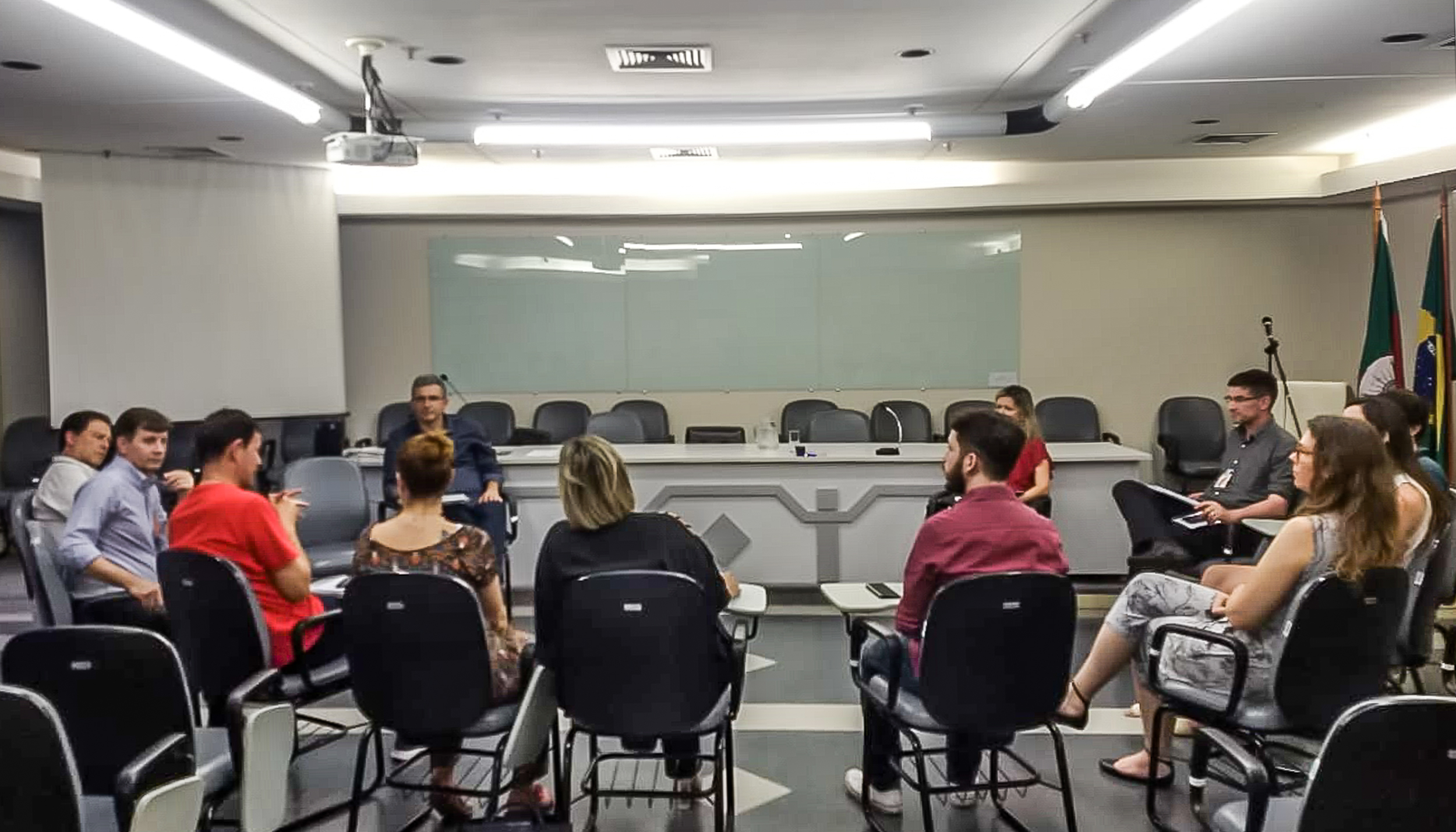 Escola do Legislativo firma Carta Compromisso com a Rede de Escolas Municipais de Gestão e Governo do RS