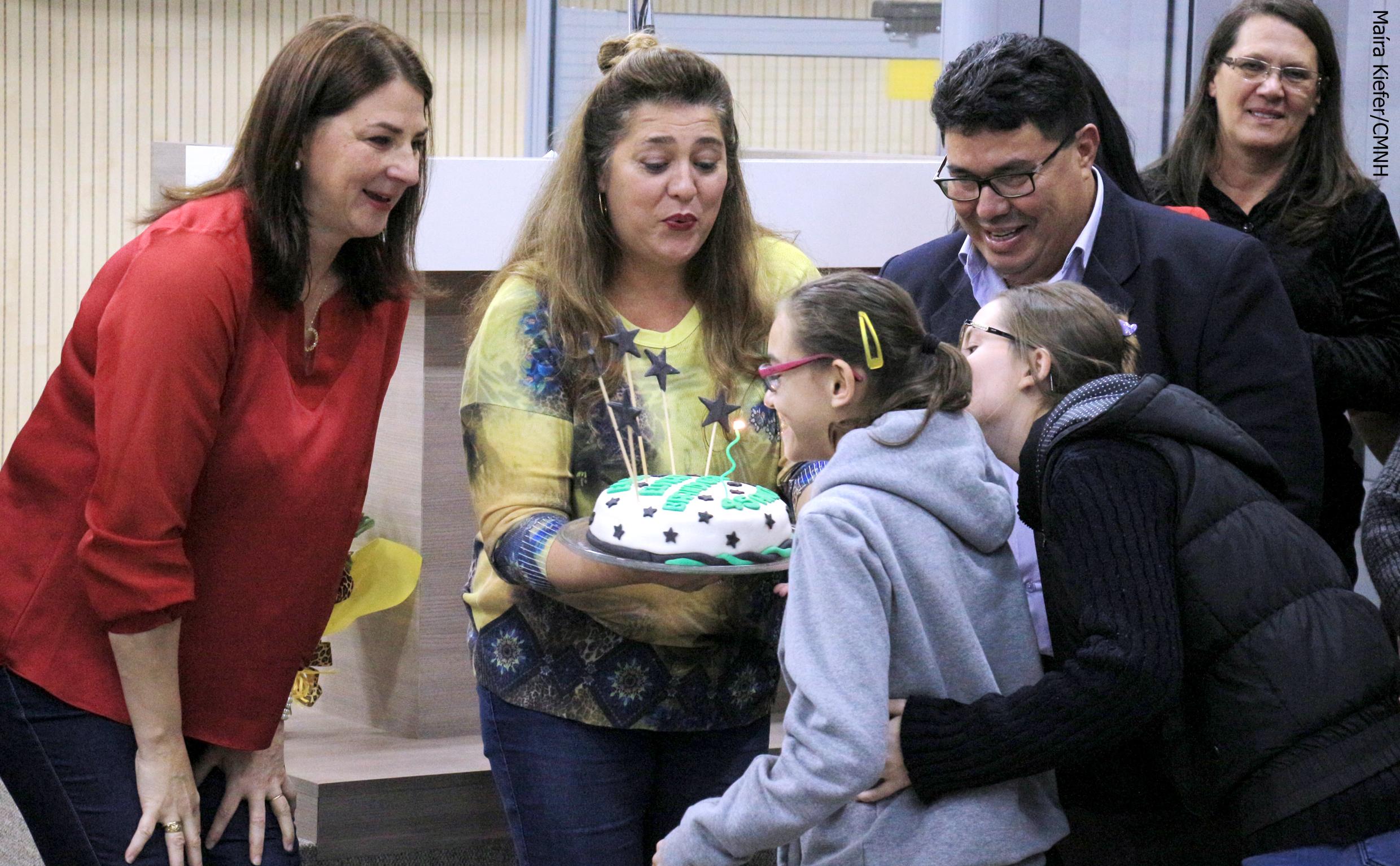 Escola Elvira Brandi recebe homenagem pelos seus 45 anos 