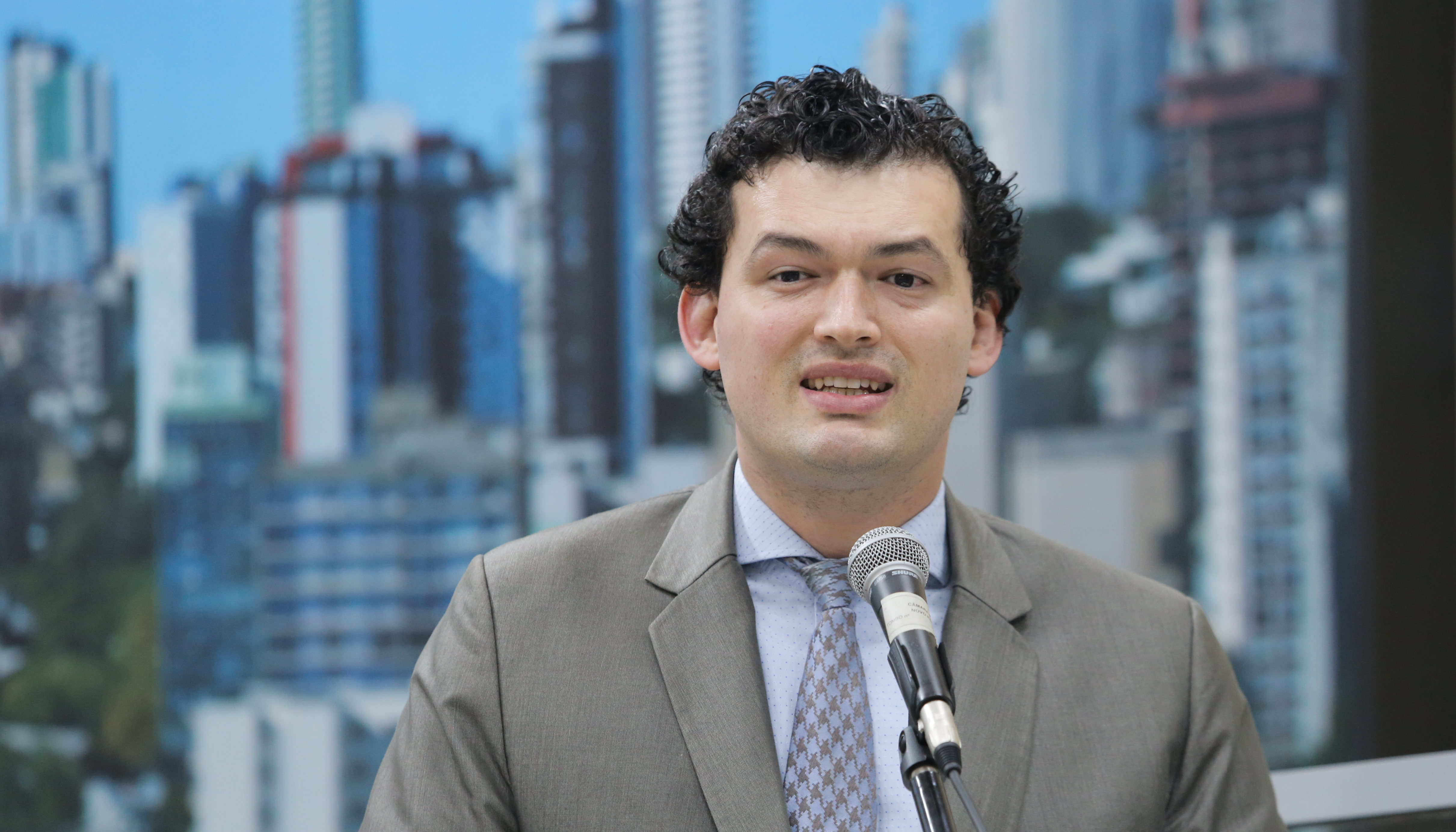 Espetáculo Cante pela Vida arrecadará recursos para mutirões de consultas médicas