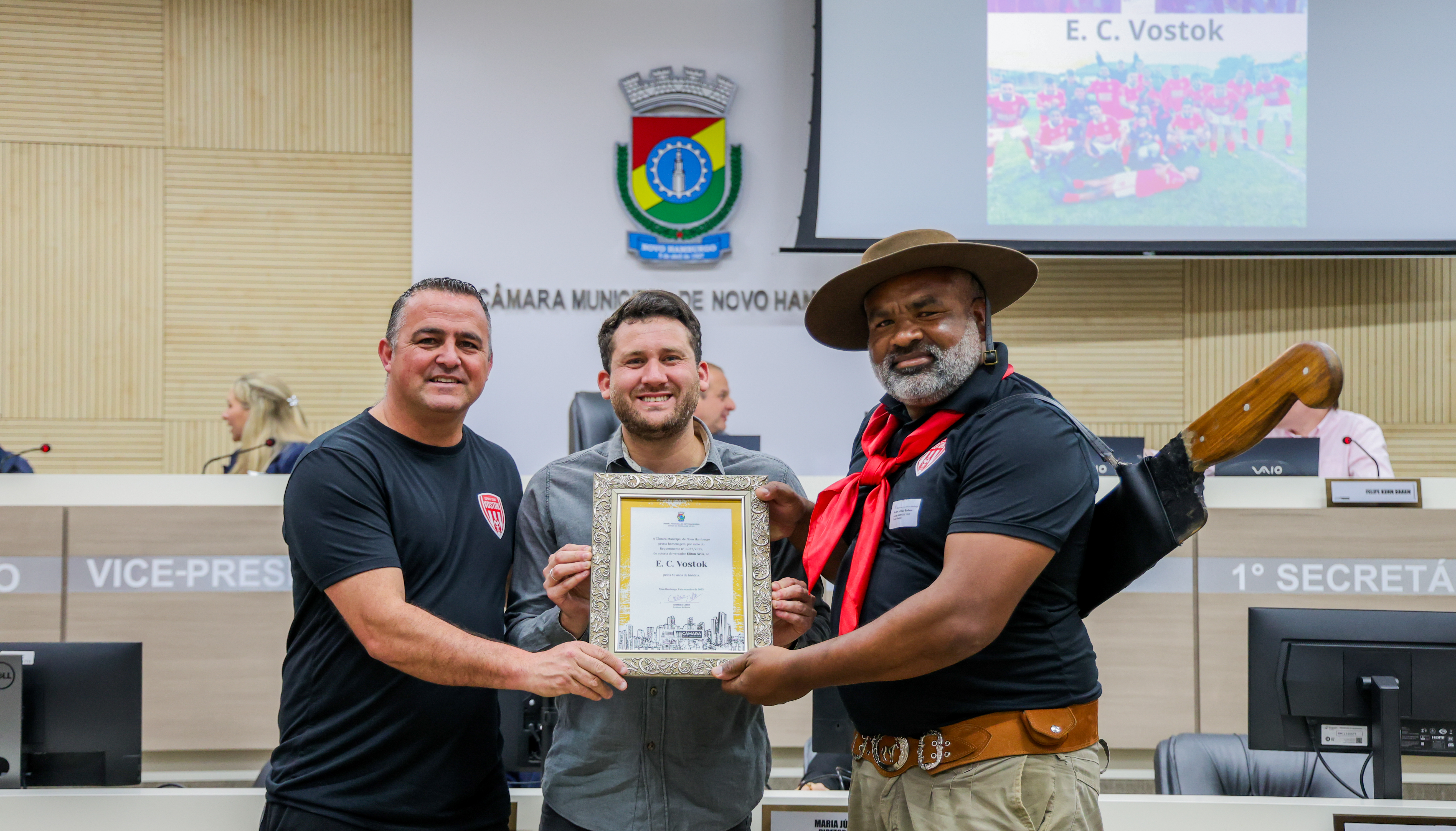 Esporte Clube Vostok recebe homenagem pelos 40 anos de história