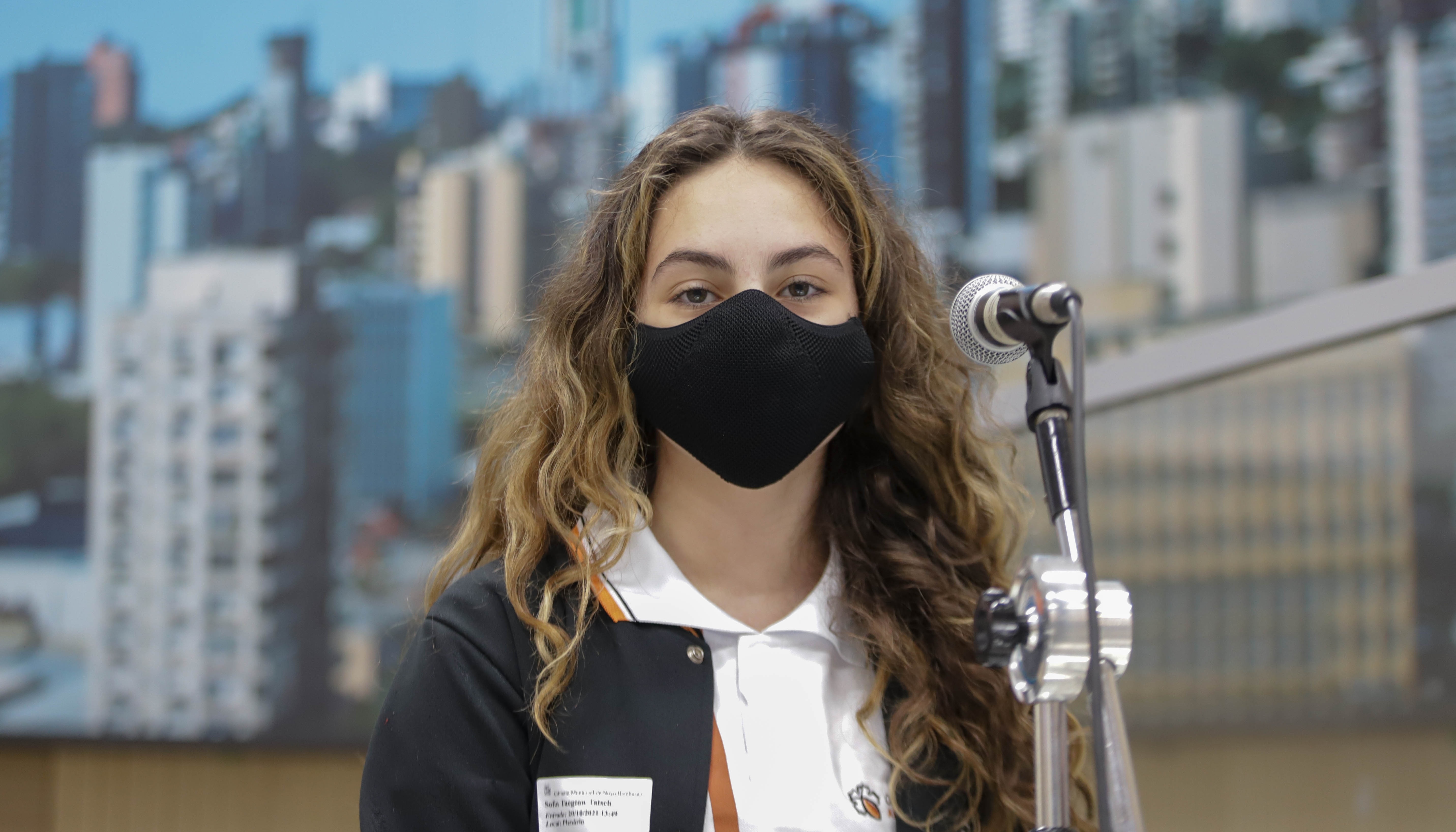 Estudante apresenta projeto Apitando contra a Violência 