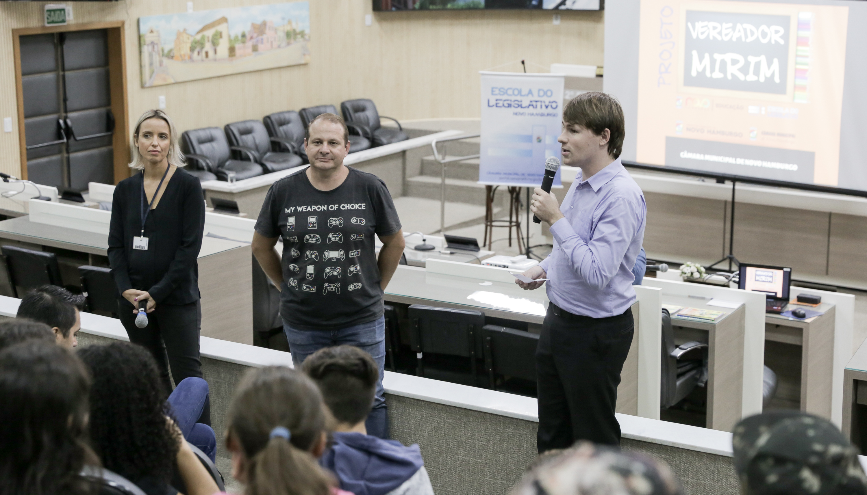 Estudantes aprendem sobre as diferentes manifestações de cidadania em palestra do Vereador Mirim