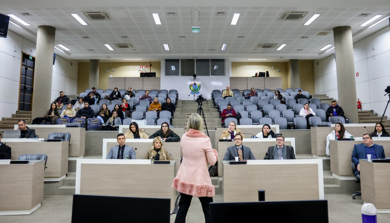 Estudantes de Direito participam de visita técnica na Câmara de Novo Hamburgo