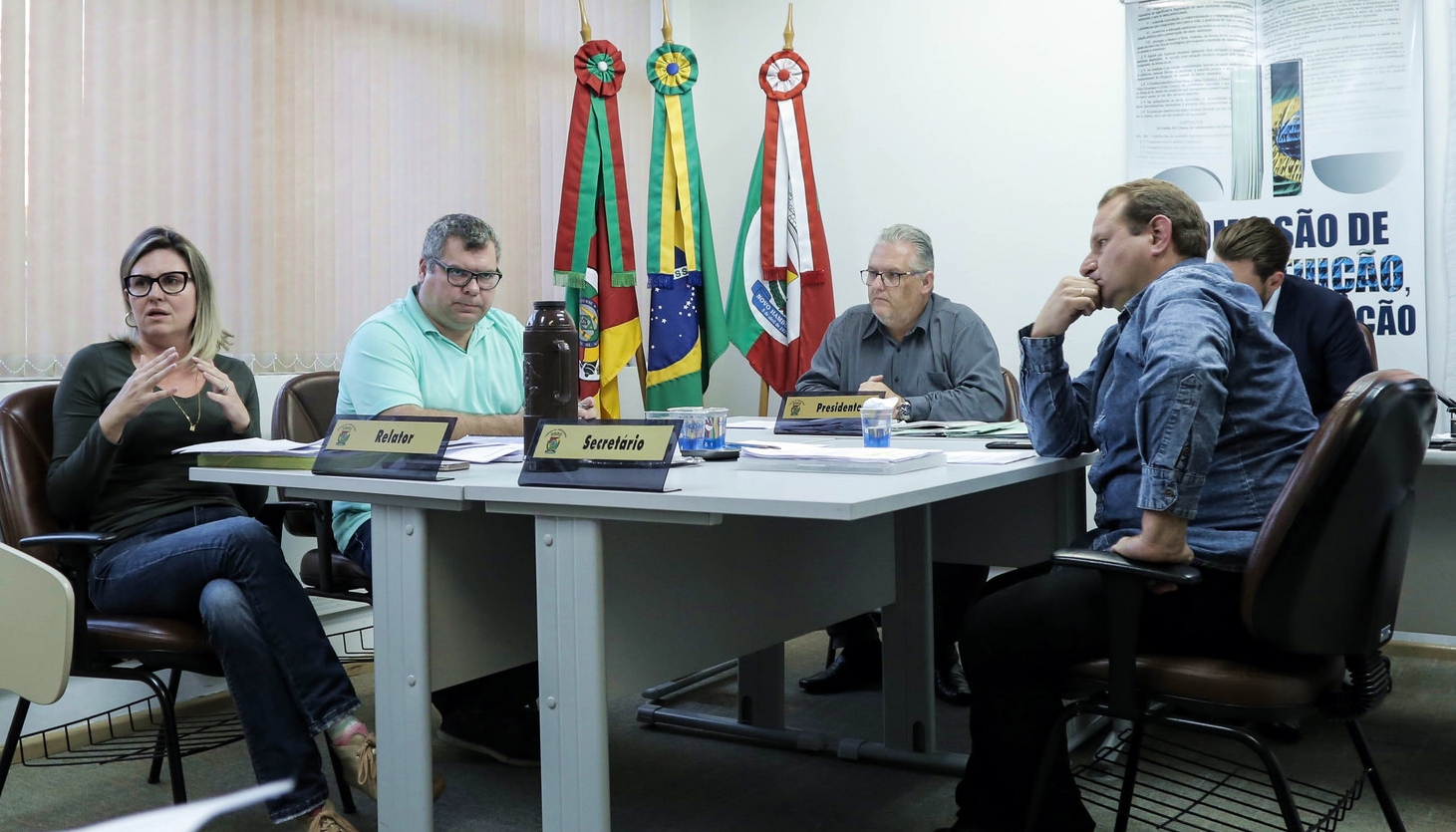 Executivo e Comusa explicam cobrança de preço público para regulação dos serviços de saneamento