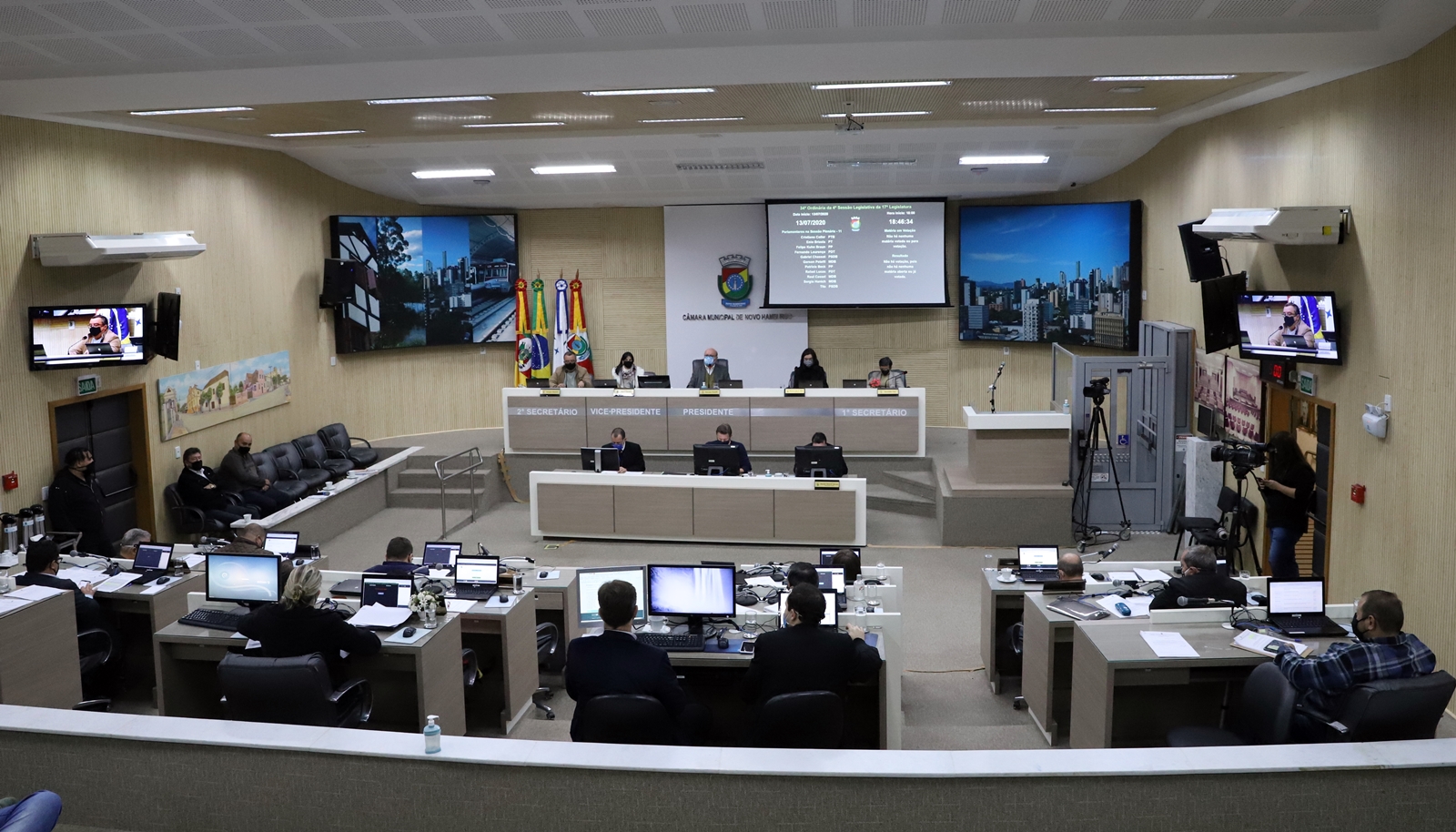 Executivo propõe subsídio mensal de até R$ 468 mil para manter operação do transporte público