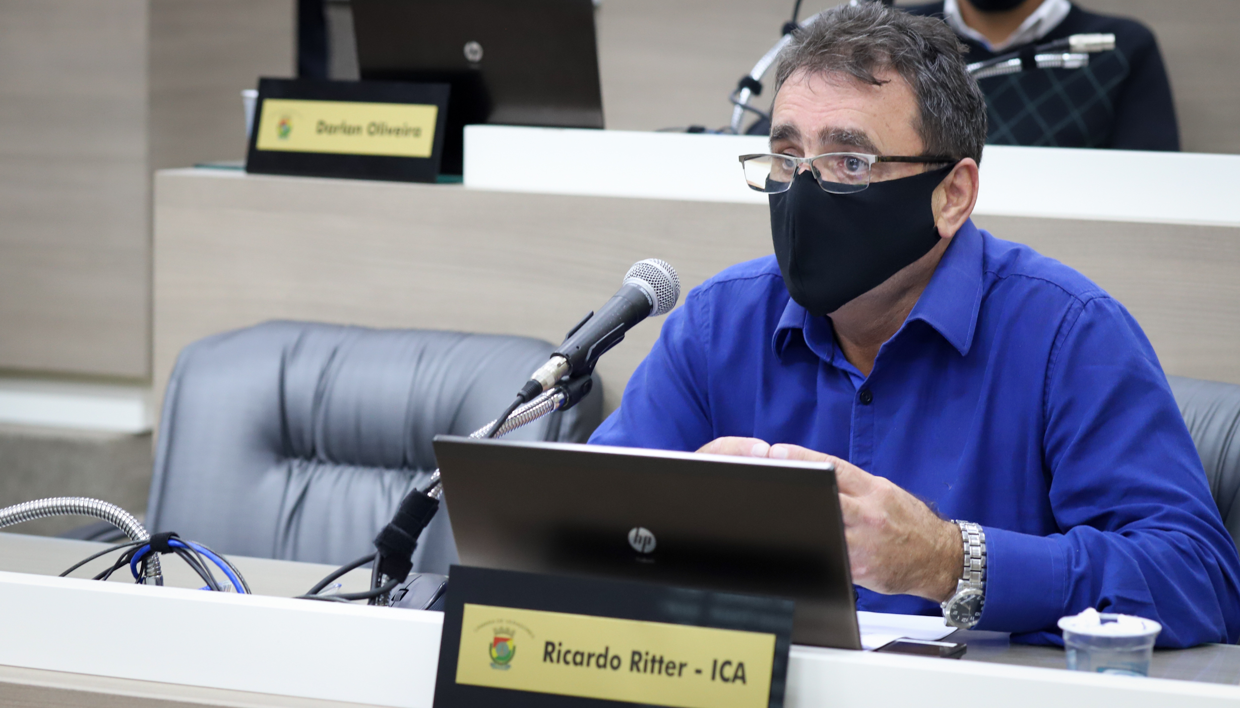 Grupo cria campanha de arrecadação de celulares e computadores usados para alunos da rede pública