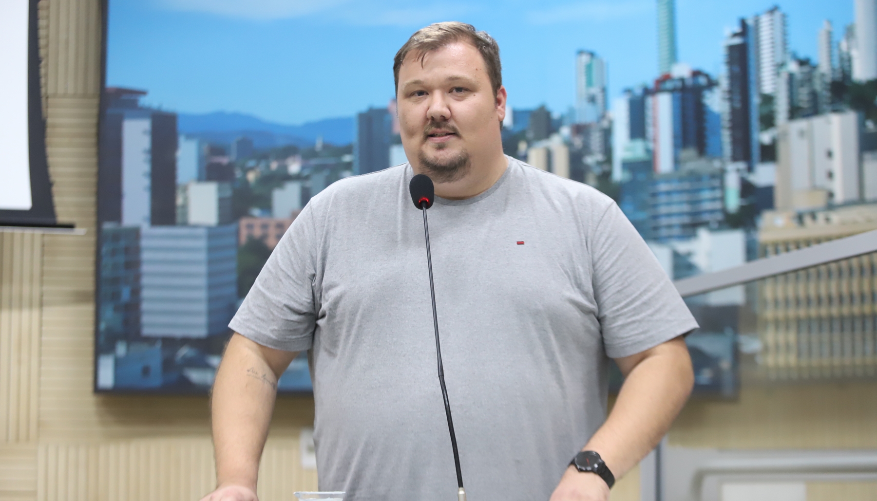 Grupo responsável pela produção de quase 72 mil marmitas a desabrigados recebe moção de aplauso