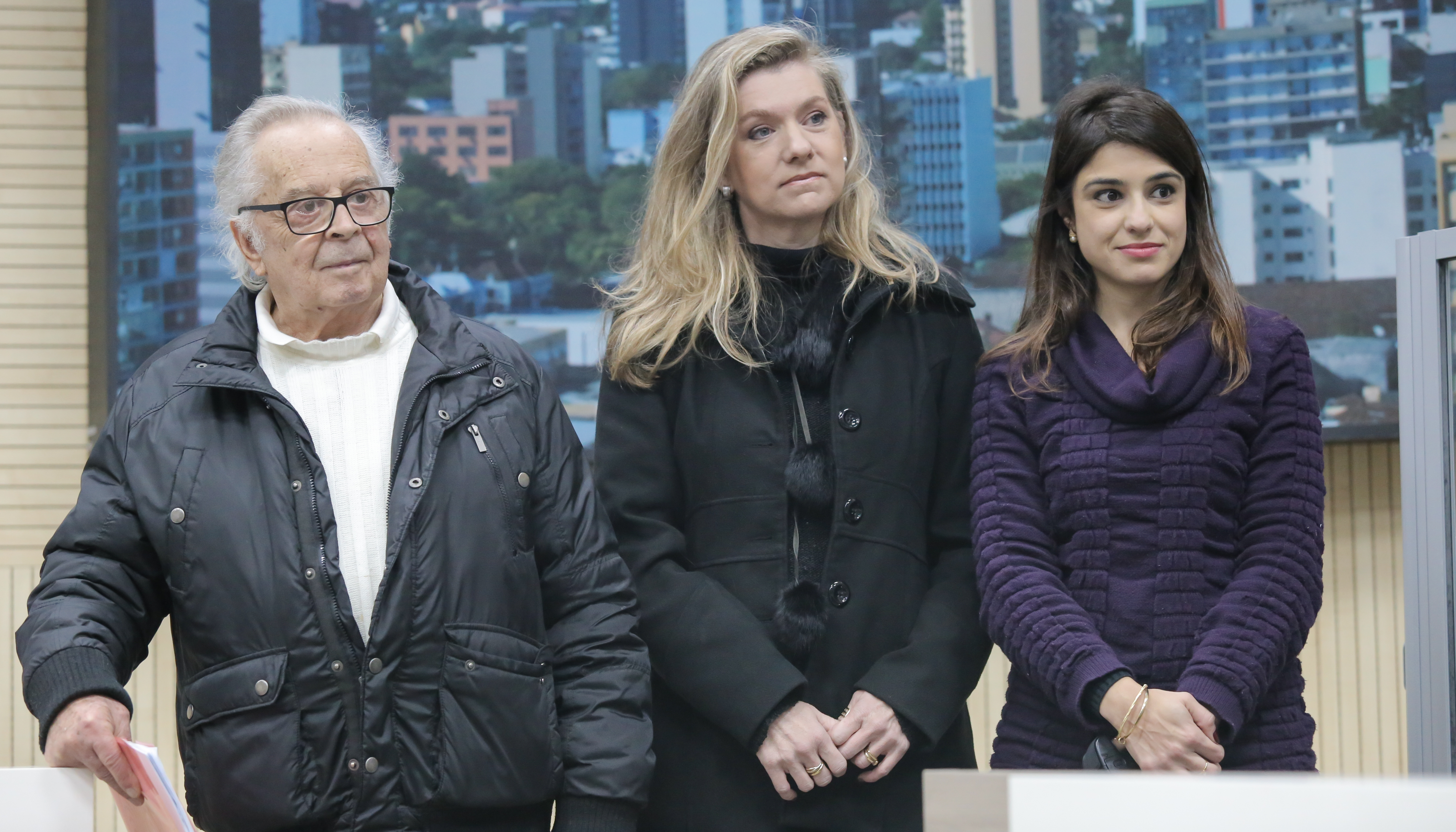 Integrantes do grupo AtivaMente convidam para o espetáculo O Quarto Sinal