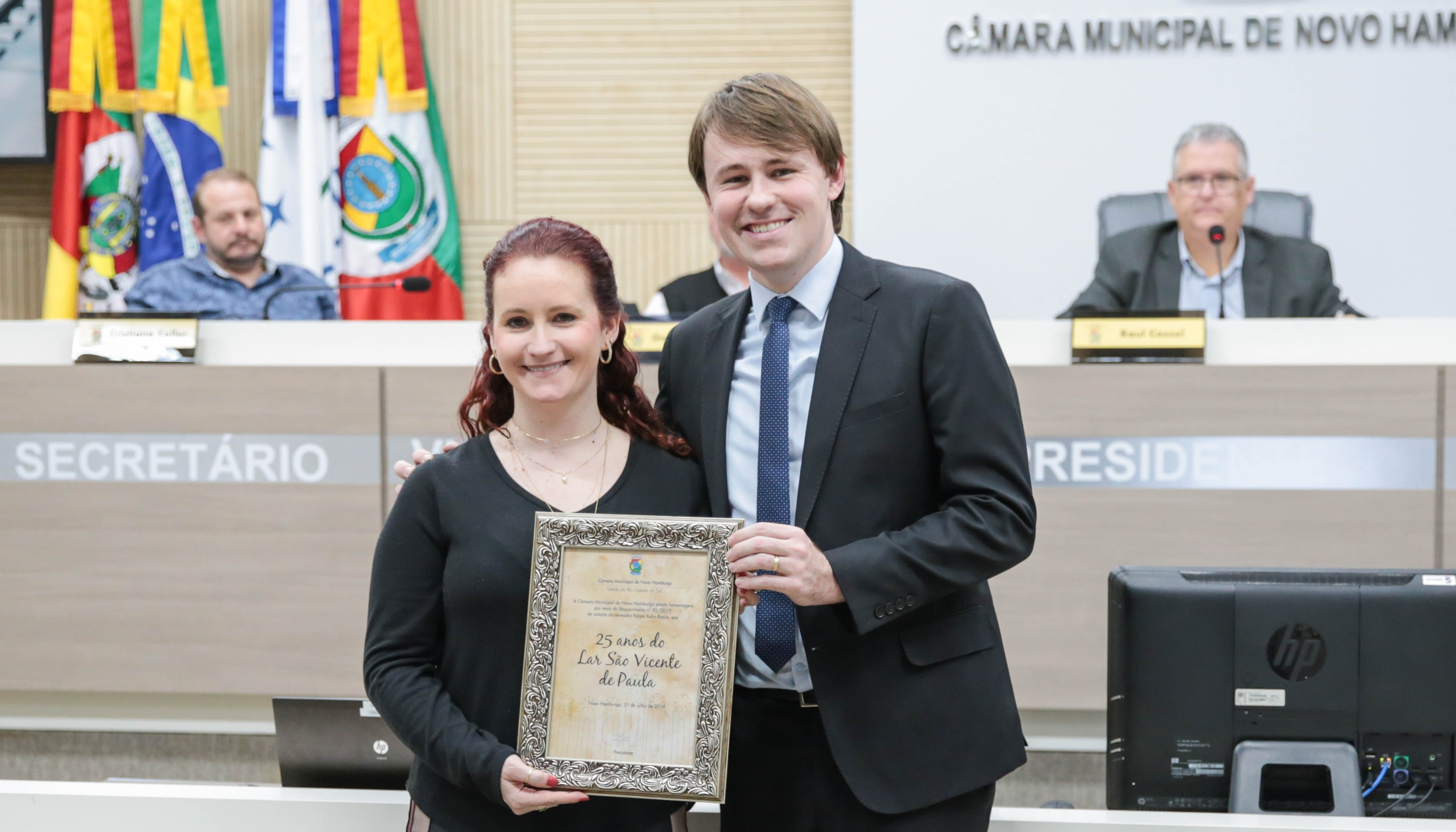 Lar São Vicente de Paula recebe homenagem por seus 25 anos